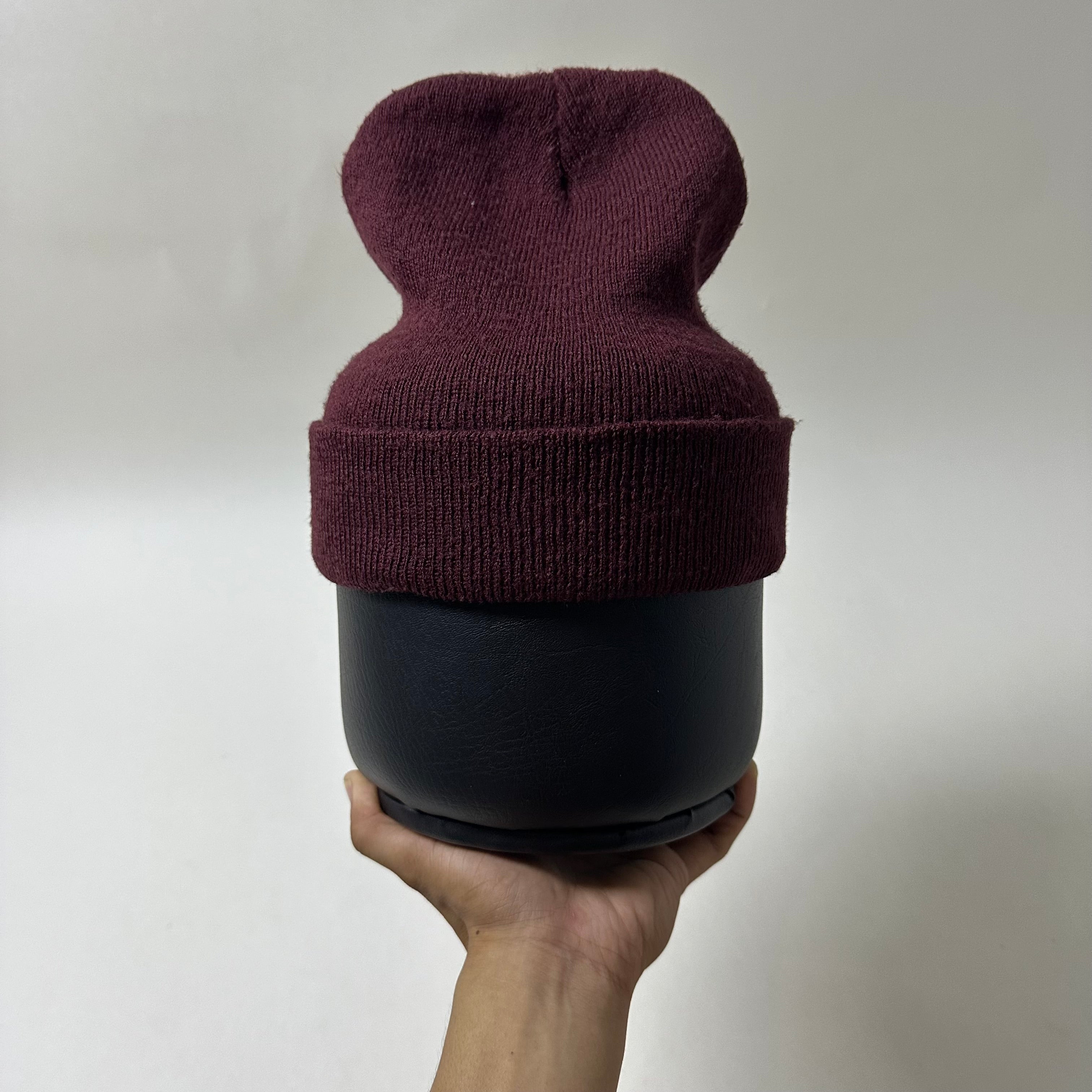 Carhartt Acrylic Knit Beanie in Dark Maroon (One Size)