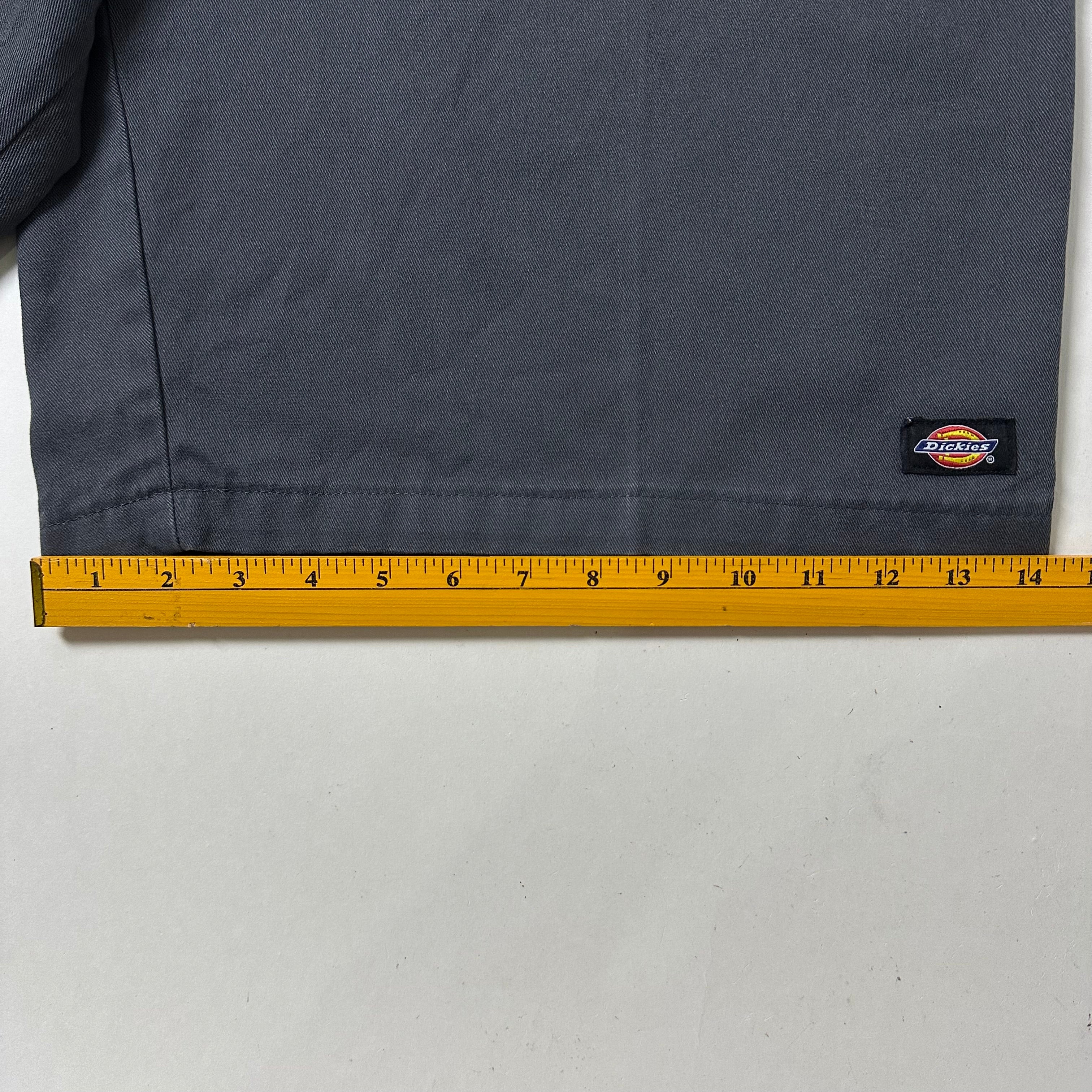 DICKIES Double Patch Shorts in Gray (Size 42)