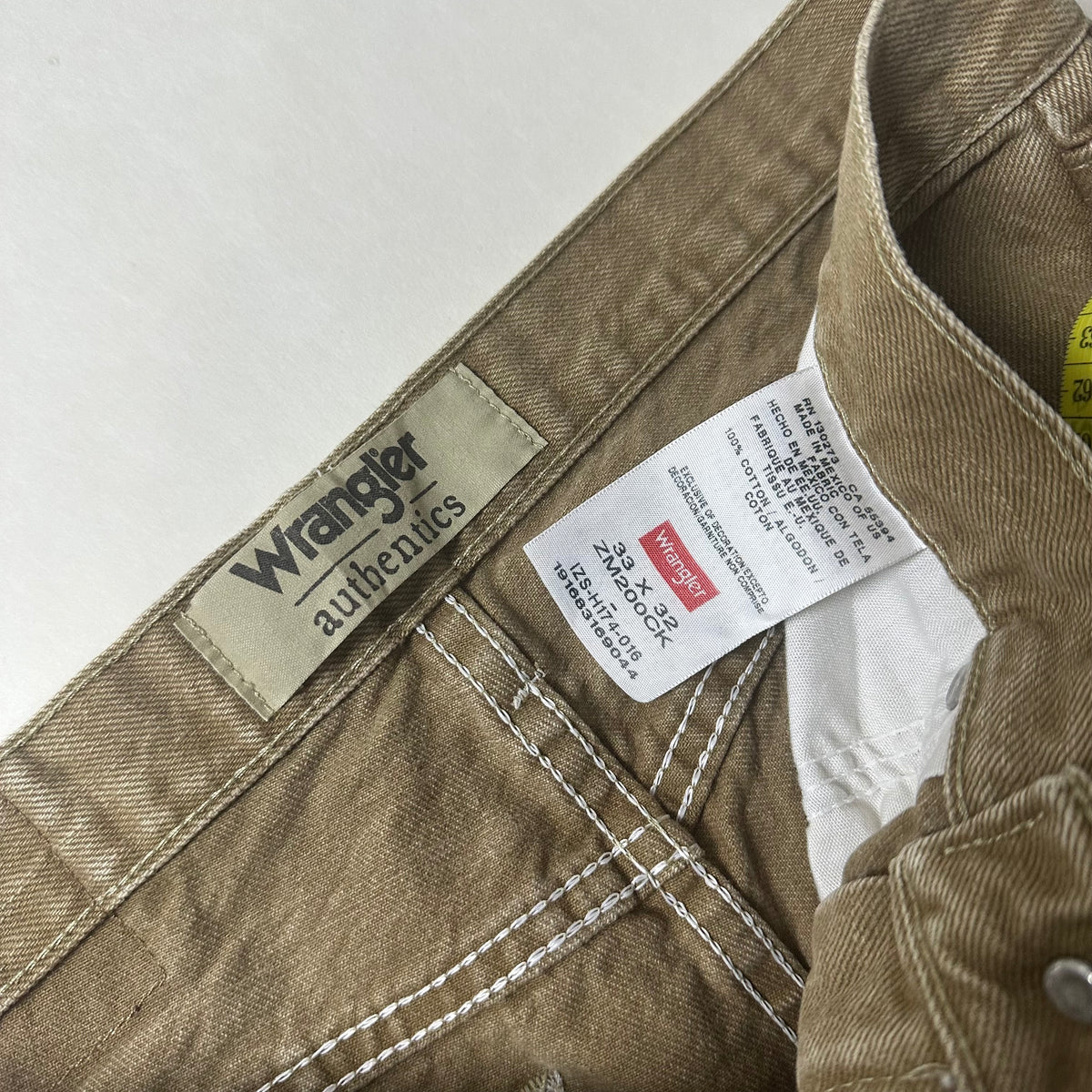 Wrangler Authentics Relaxed Fit Jeans in Khaki (Size 33)