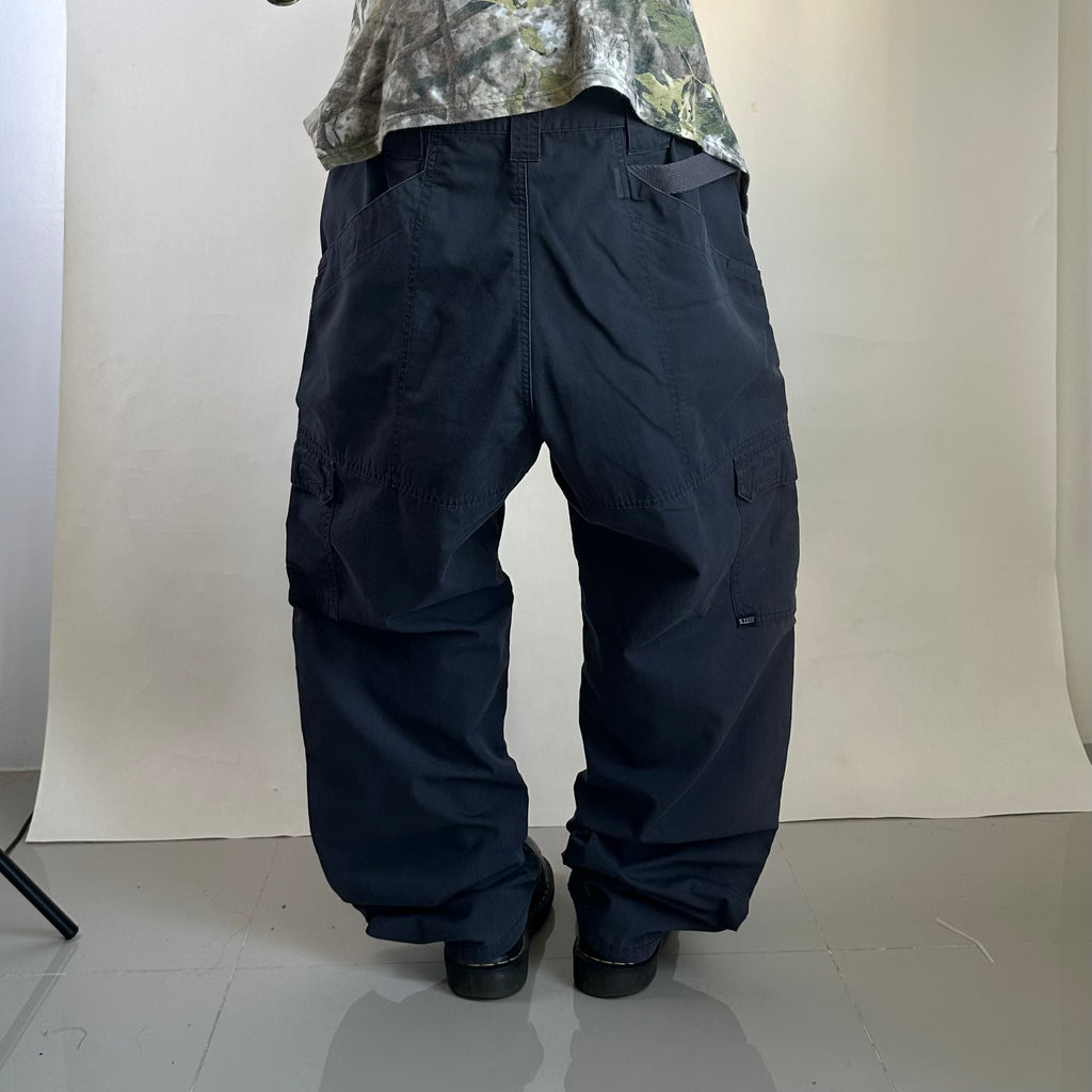 5.11 Tactical Series Cargo Pants Multi-pockets in Dark Gray Size (34-36)