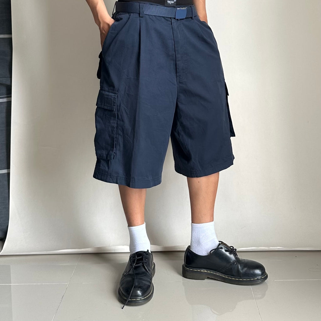 Pleated Cargo Shorts in Navy Blue (Size 36)