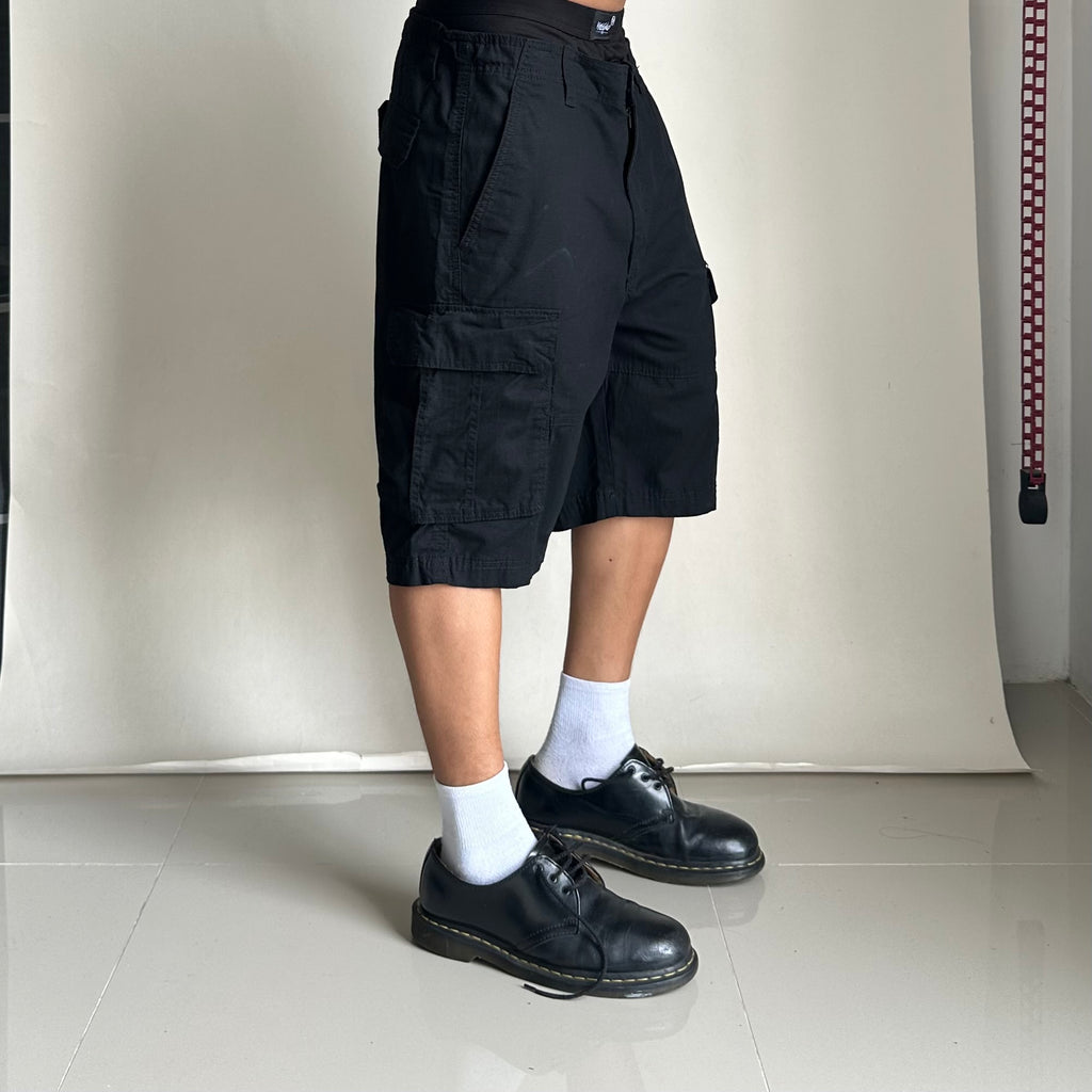 CSG Cargo Shorts in Black (Size 32-34)