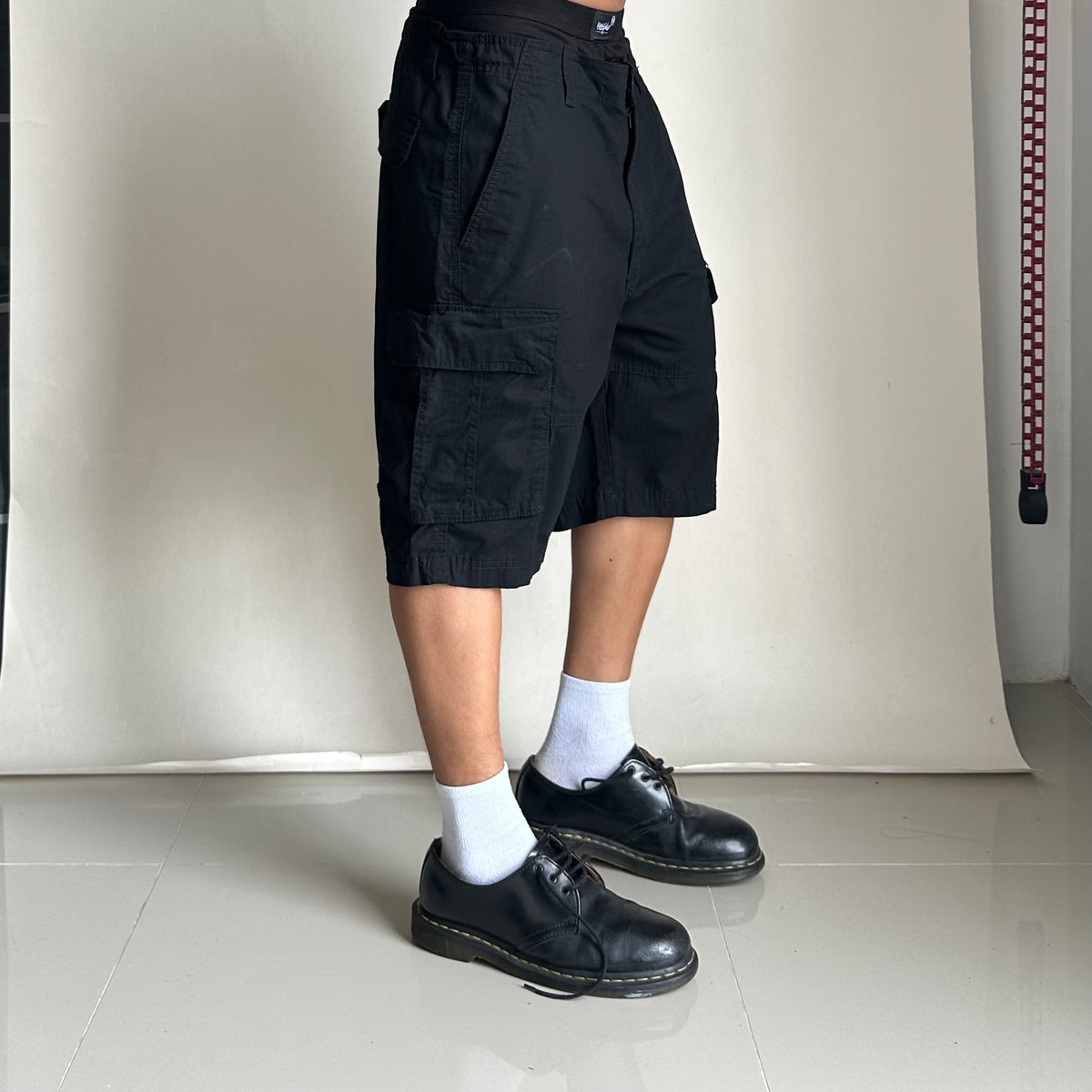 CSG Cargo Shorts in Black (Size 32-34)
