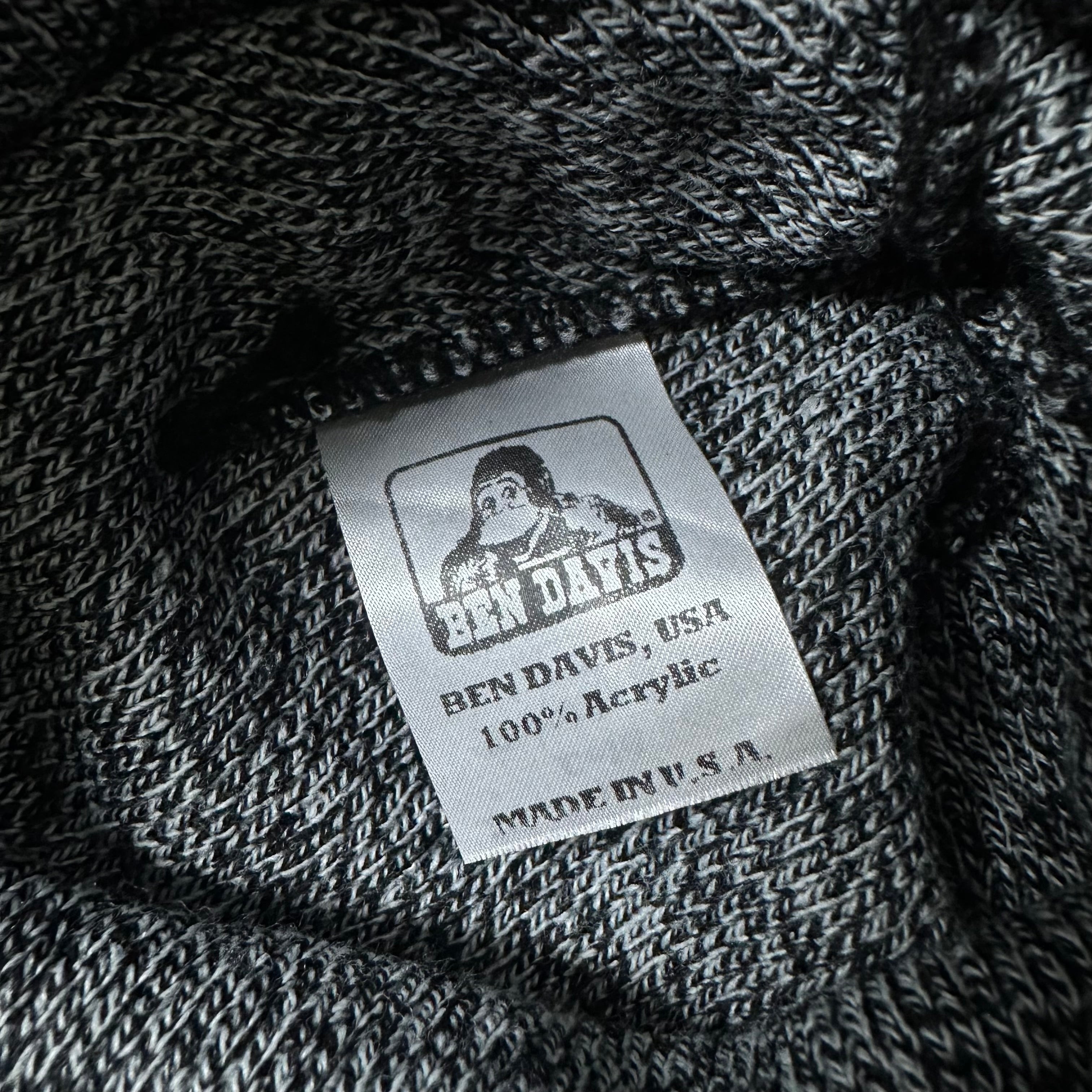 BEN DAVIS Beanie Acrylic Cuffed Knit Hat in Marled Black (One Size)