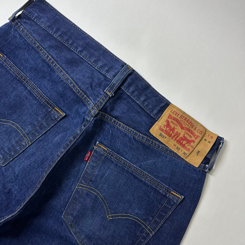 Levi’s 501 Original Fit Jeans Extended Patch Button Fly in Dark Stonewash (Size 32)