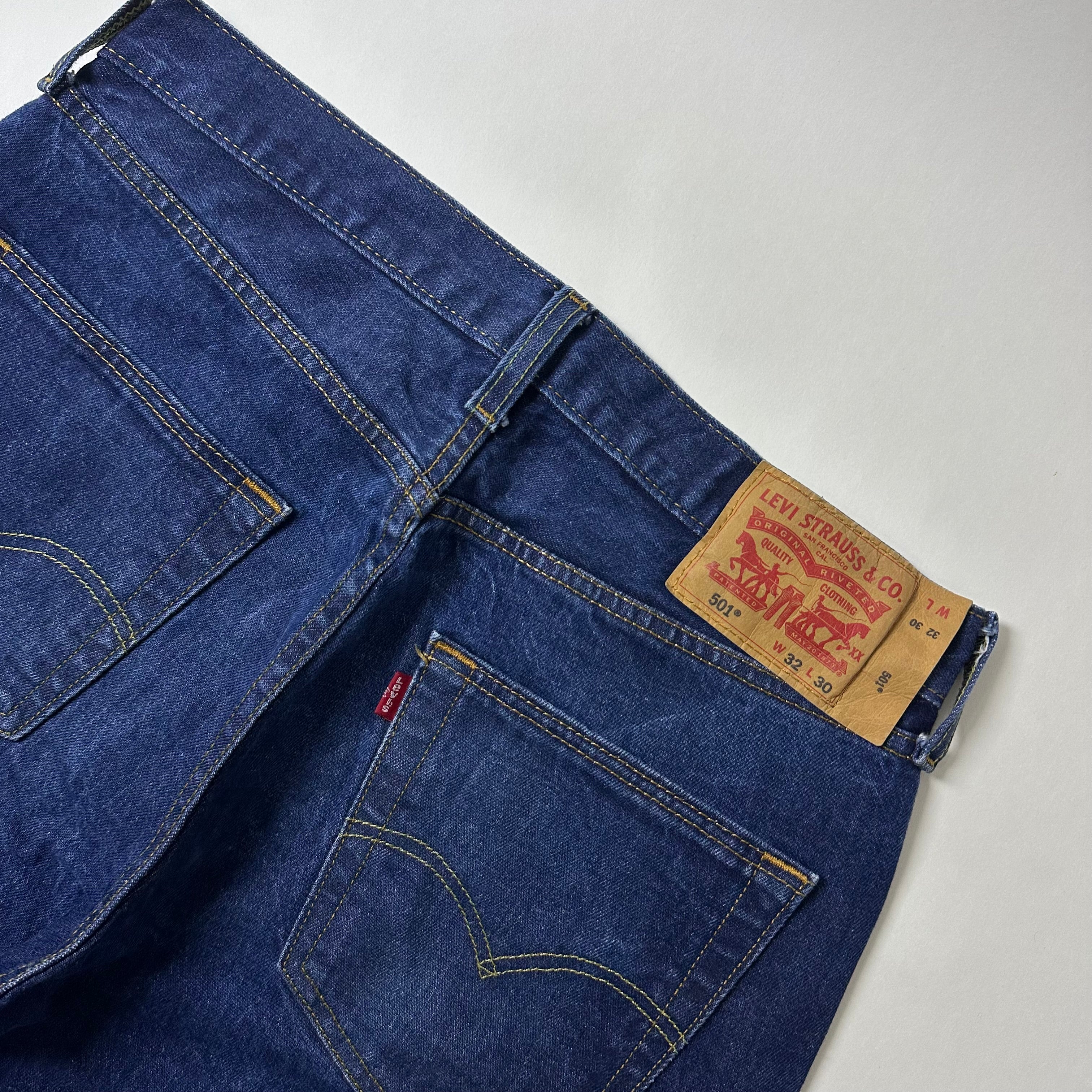 Levi’s 501 Original Fit Jeans Extended Patch Button Fly in Dark Stonewash (Size 32)