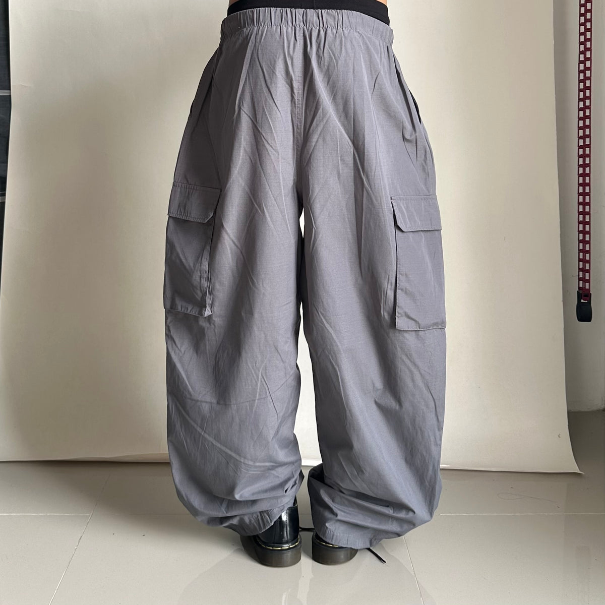 GU Parachute Cargo Pants in Gray (Size 28-34)