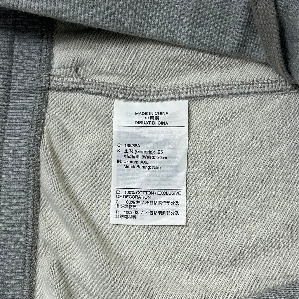 Nike Club Fleece Embroidered Swoosh Sweatpants in Gray Heather (Size 32-36)