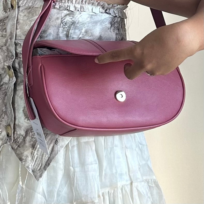 Brand New Time and Tru Women’s Lina Shoulder Bag Mauve Pink featuring distinctive peek-a-boo front seams