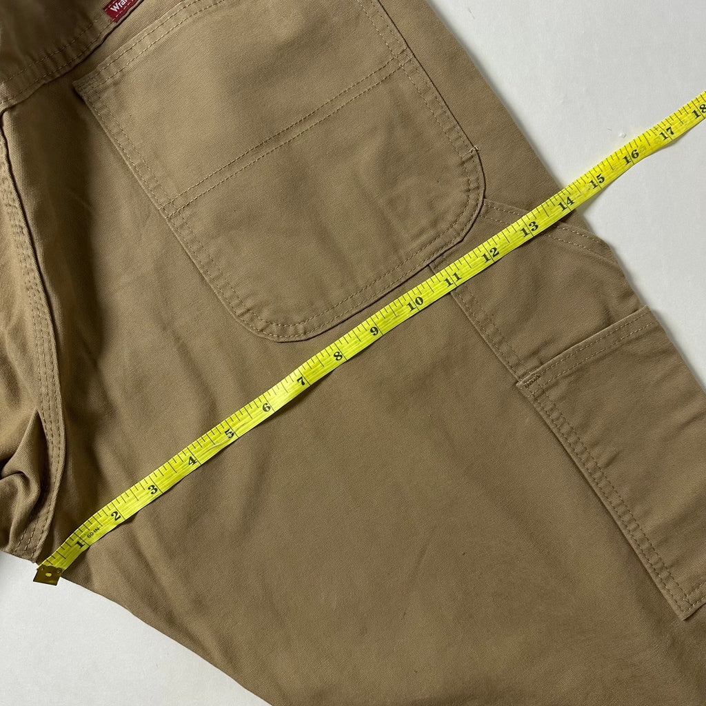 Wrangler Relaxed Fit Carpenter Pants in Solid Brown (Size 34)