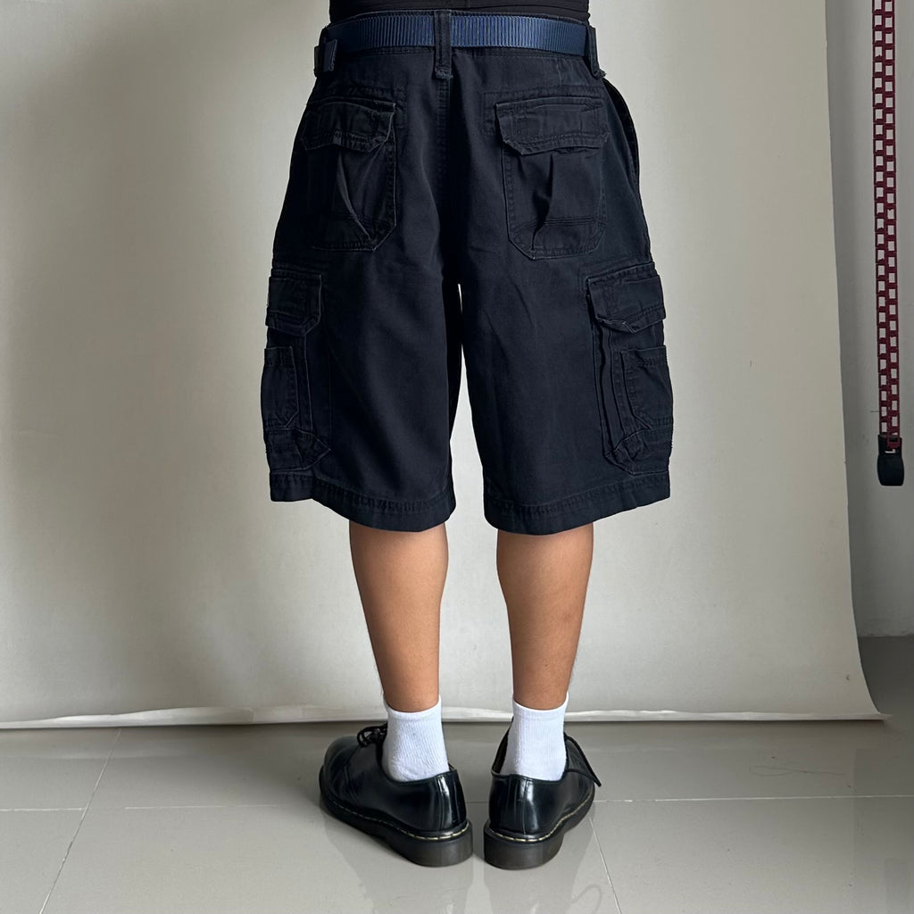 UnionBay Cargo Shorts in Black (Size 32-34) — SOLD