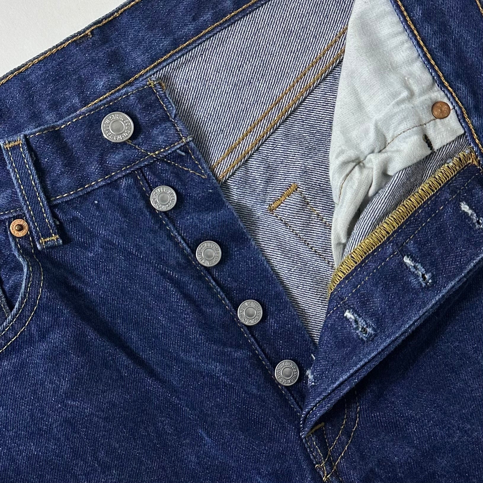 Levi’s 501 Original Fit Jeans Extended Patch in Classic Indigo Dark Wash STF (Size 32)