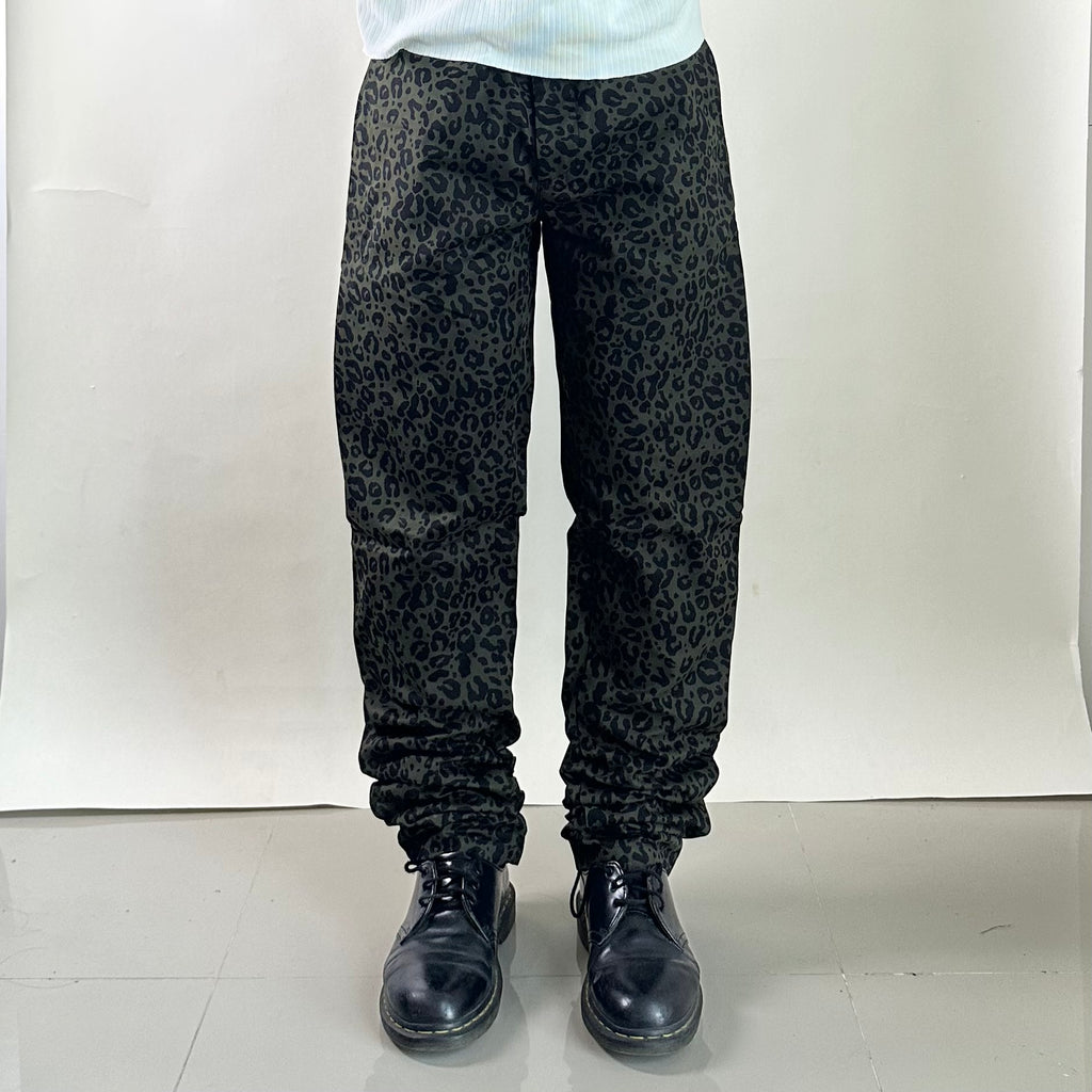 BRAND-NEW Carhartt WIP Johnson Pants “Leopard Pattern” in Dark Olive Green (Size 31-32)