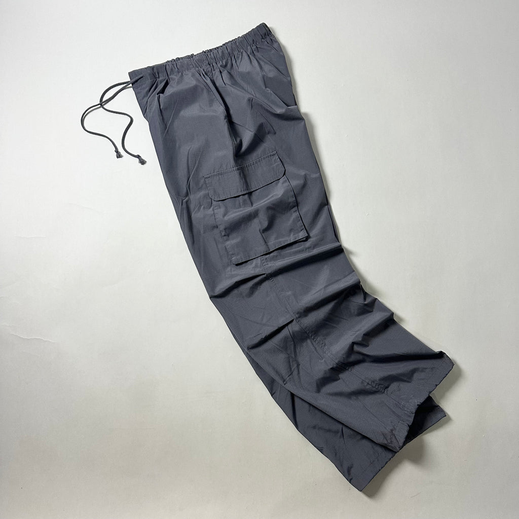 GU Parachute Cargo Pants in Gray (Size 28-34)