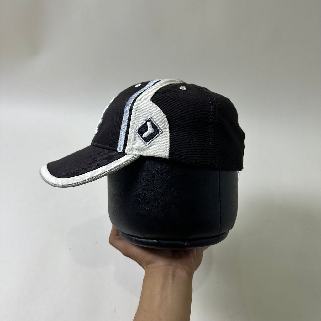 Vintage TEI Chicago White Sox MLB Strapback Cap in Black (One Size)