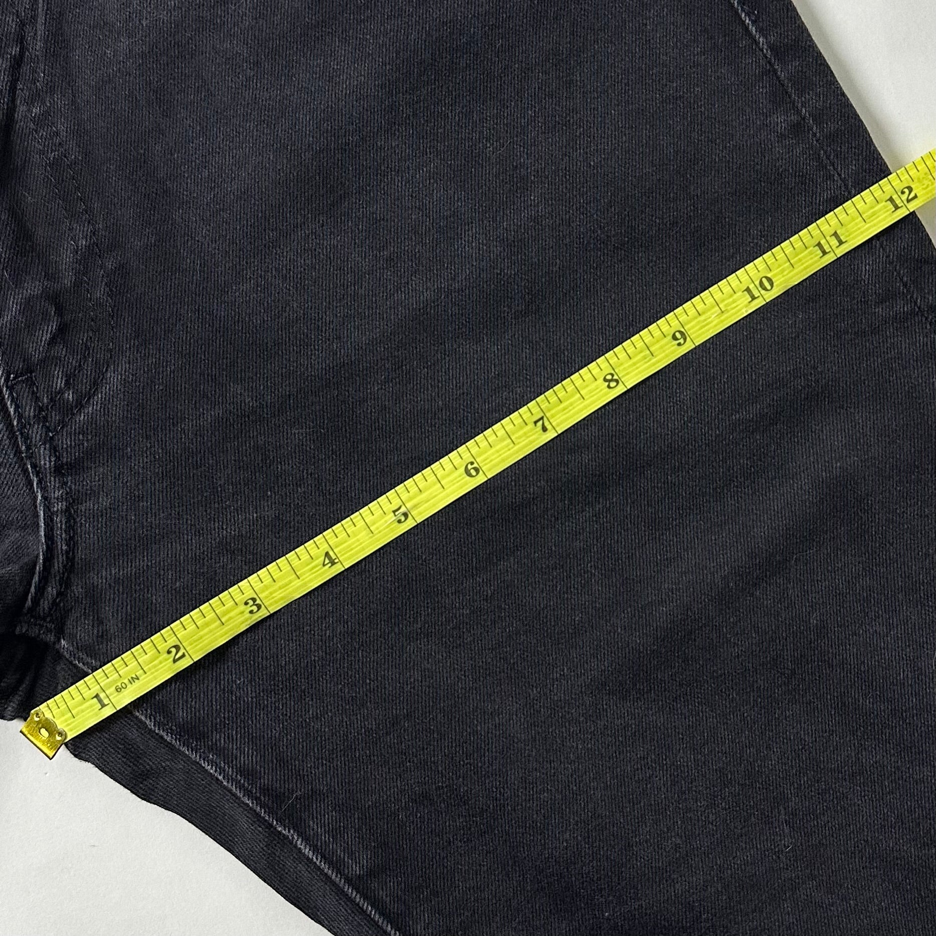 Levi’s 502 Regular Taper Jeans in Black Wash (Size 34)
