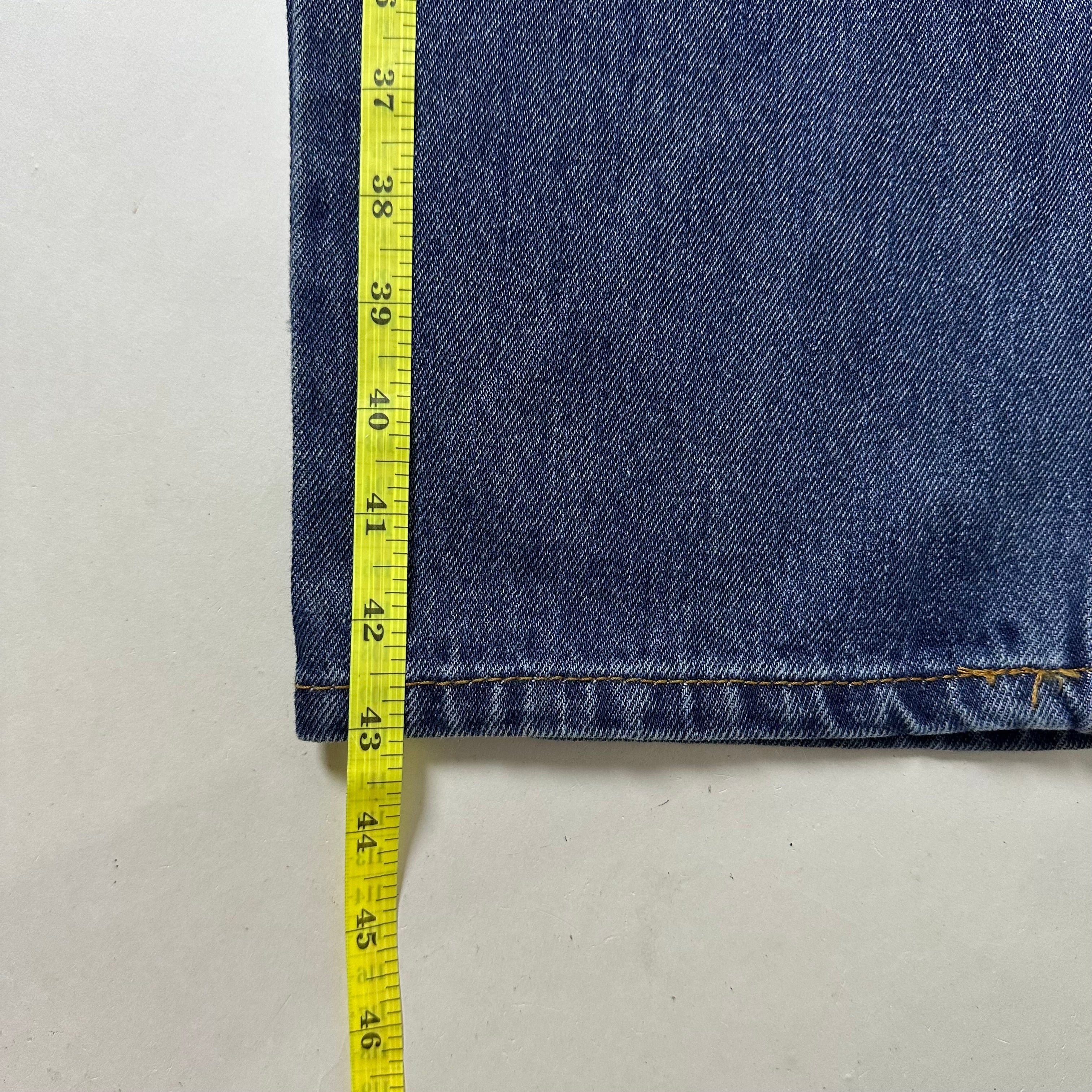 Levi’s 550 Relaxed Fit Jeans in Dark Stonewash Denim (Size 30)