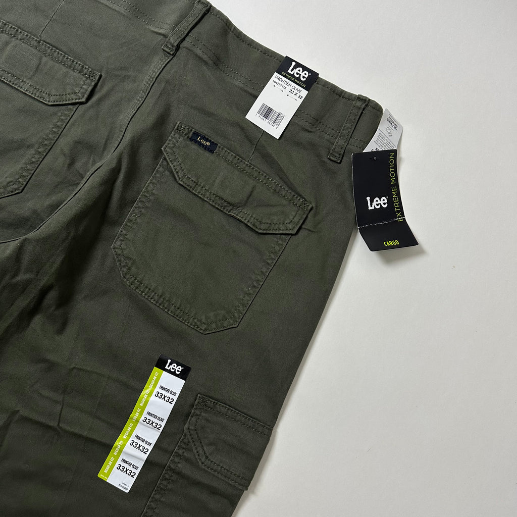 LEE Regular Straight Cargo Pants in Olive Green (Size 33-34)