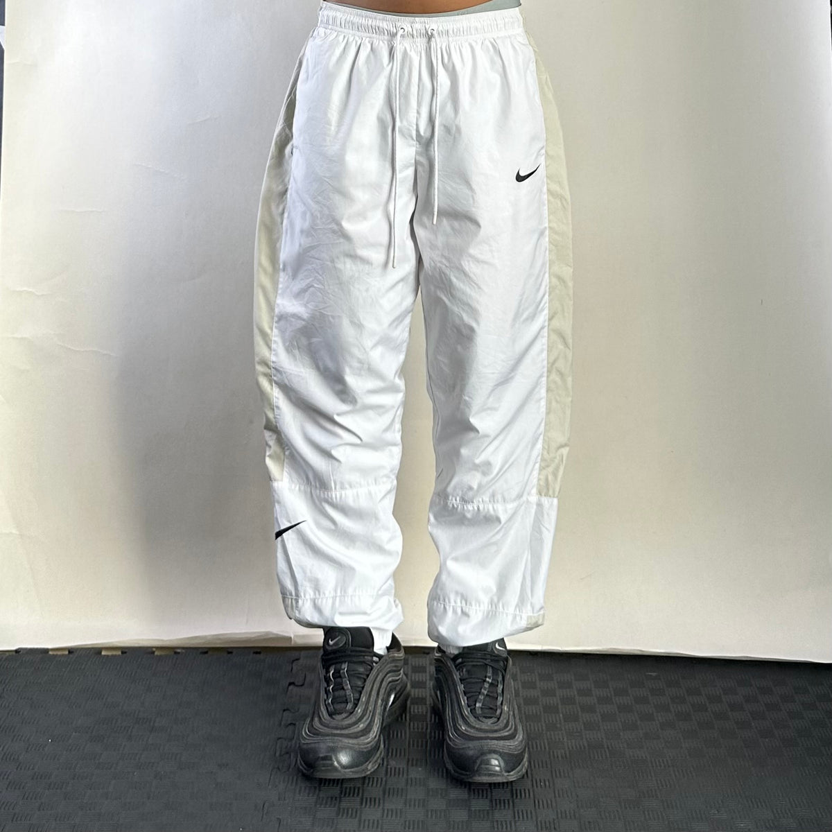 Nike Sportswear Woven Training Pants in White (Size 26-34)
