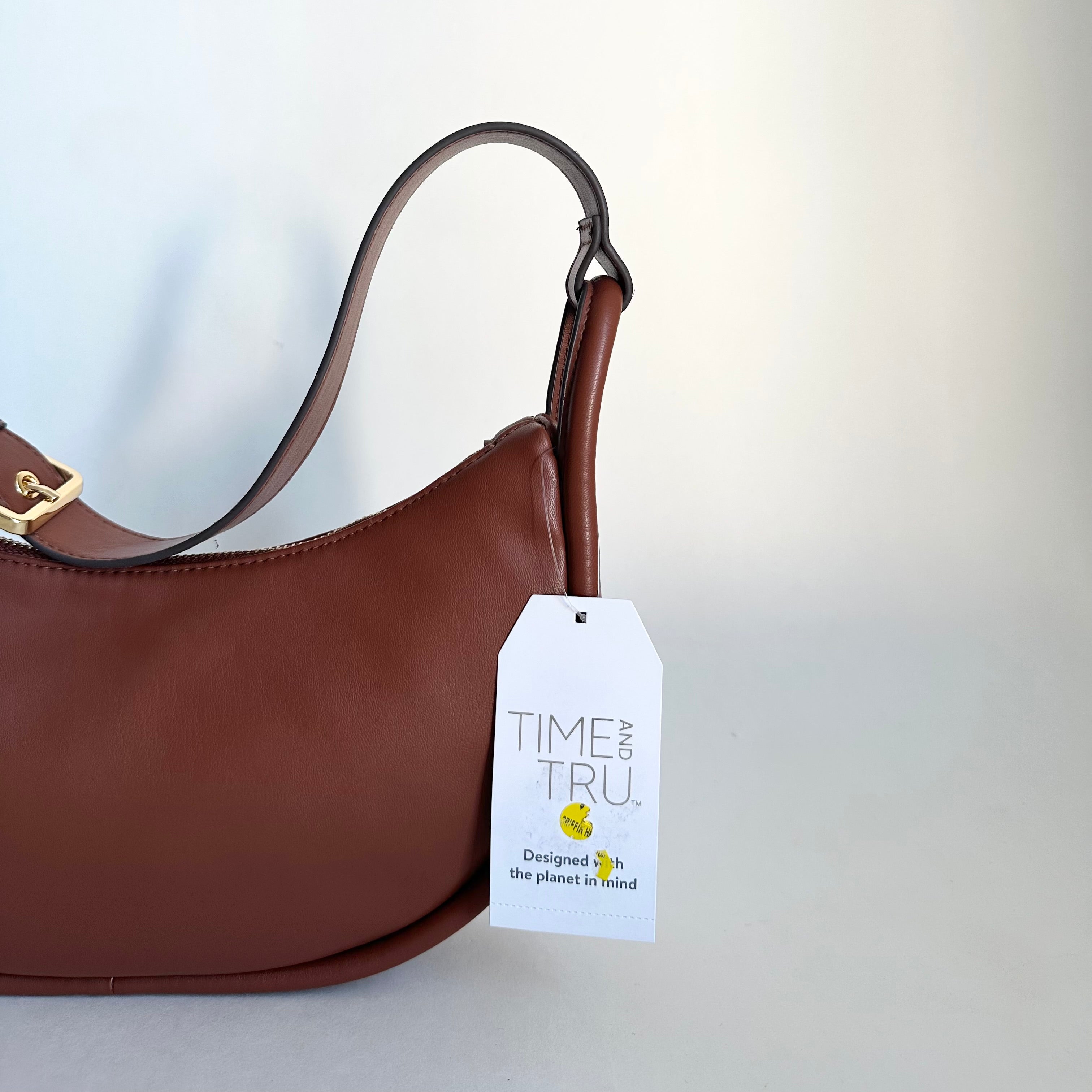 Brand New Time and Tru Women's Faux Leather Griffin Crescent Handbag Cognac