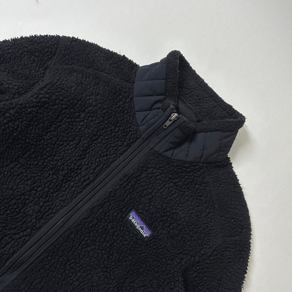 Patagonia Synchilla Women’s Fleece Jacket in Black (Size Medium)