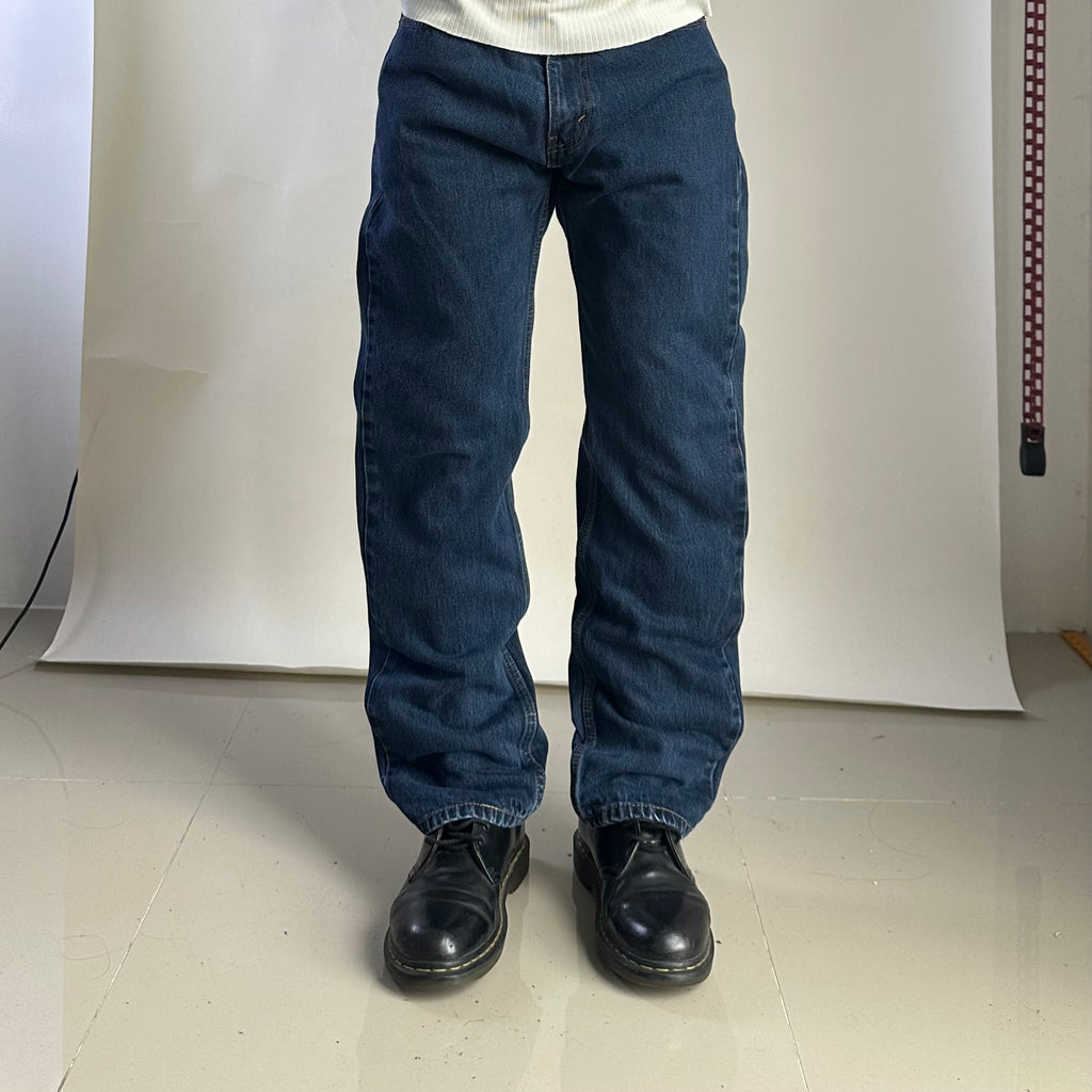 Levi’s 505 Regular Straight Fit in Dark Stonewash Blue Denim (Size 32)