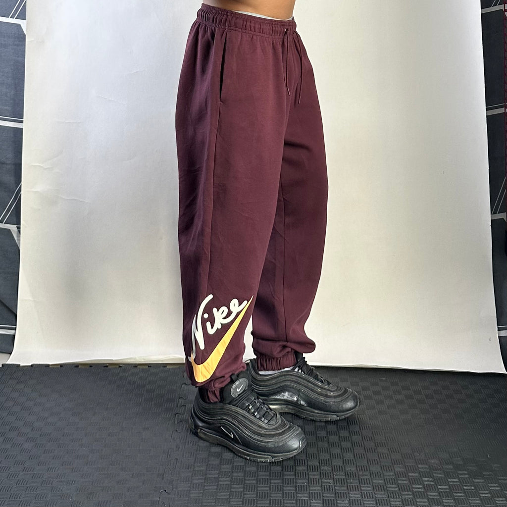 Nike Club Fleece Jogger Pants in Wine Red (Size 28-34)