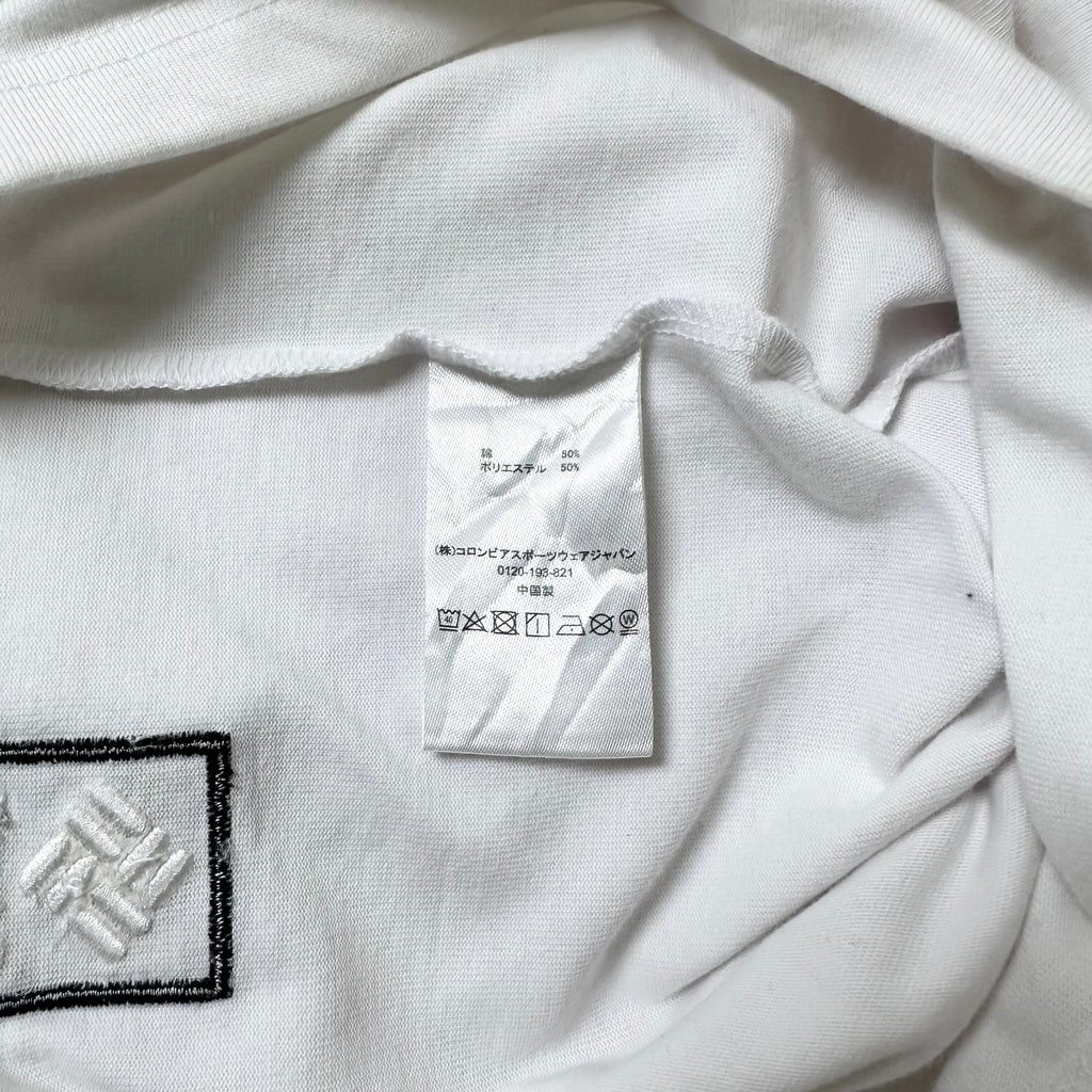 Columbia Longsleeve Pocket T-shirt in White (Size XL)