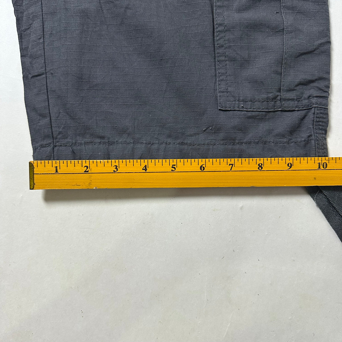 Y2K SouthPole Cargo Short in Dark Gray (Size 29)