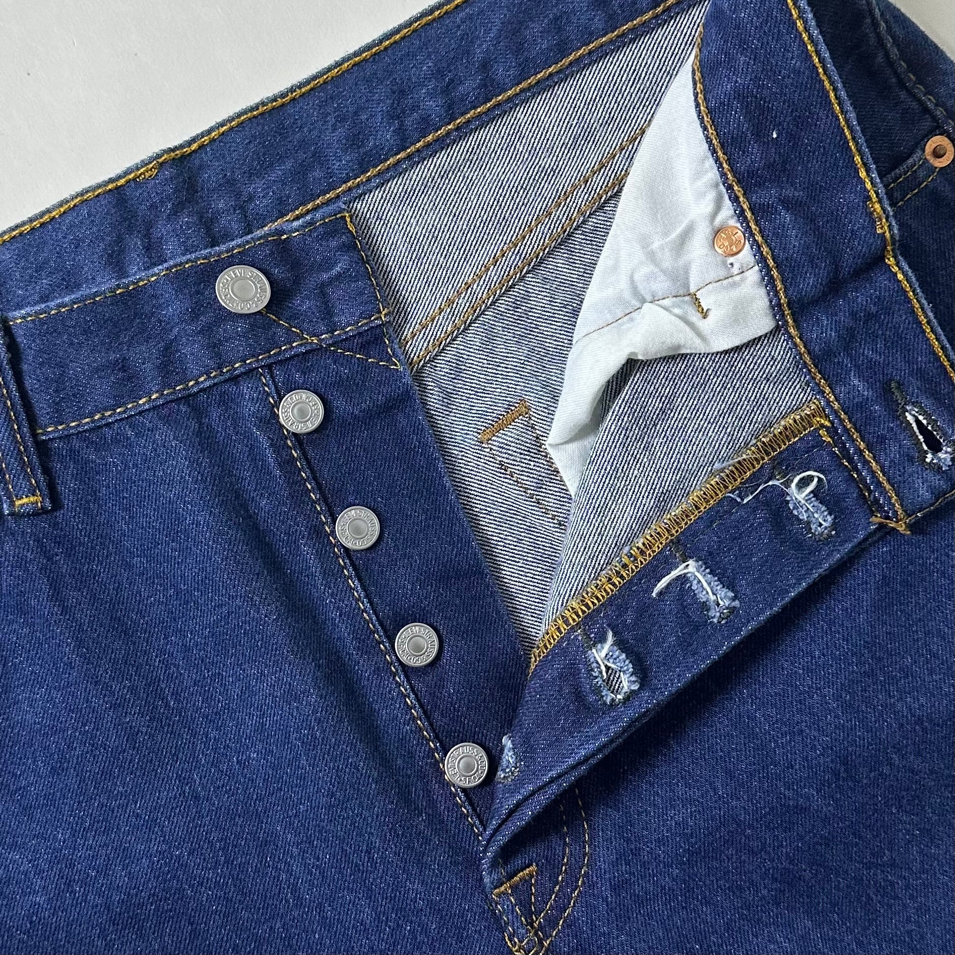 Levi’s 501 Original Fit Jeans Extended Patch in Classic Indigo Dark Wash STF (Size 34-35)