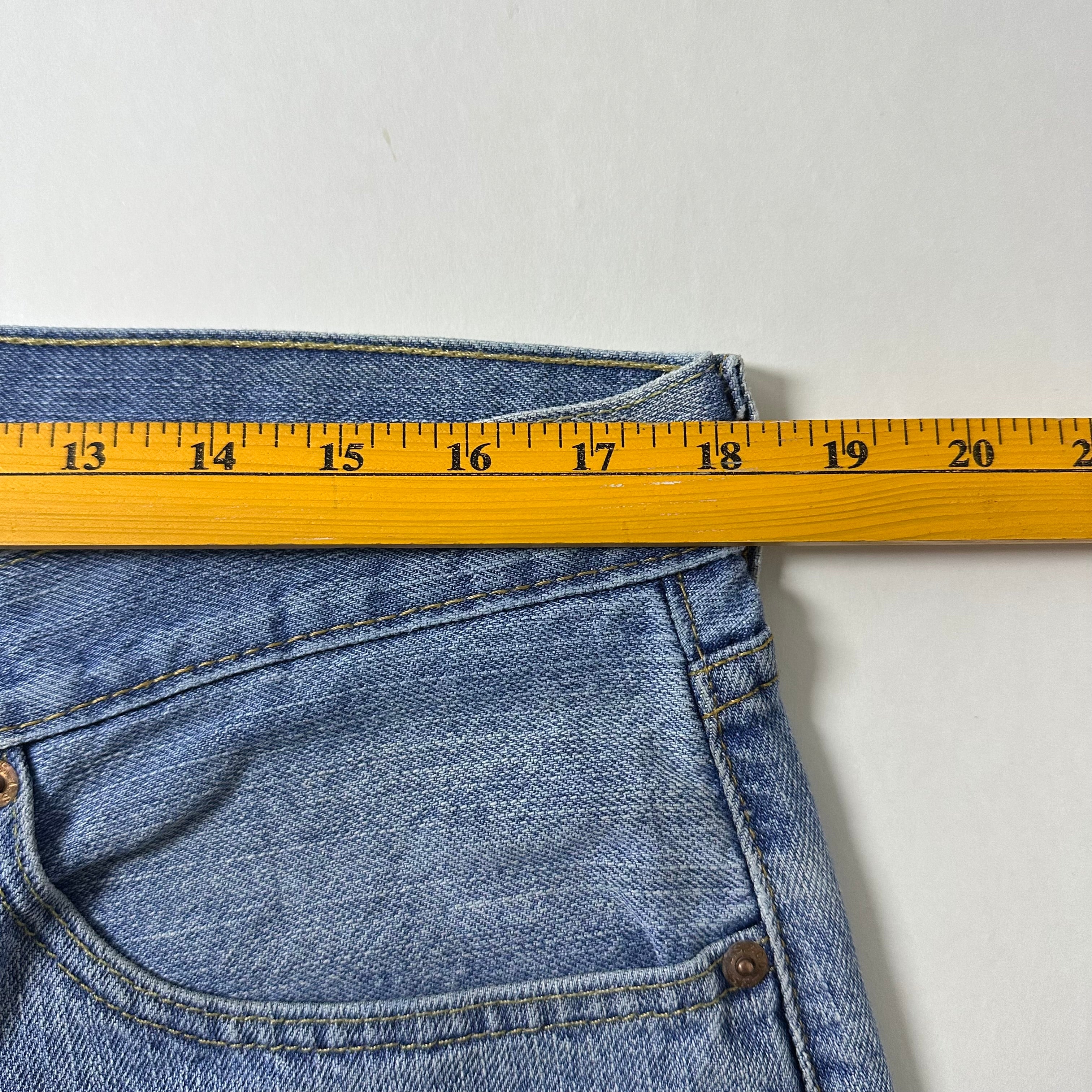 Levi’s 505 Denim Jorts in Light Wash Blue (Size 36)