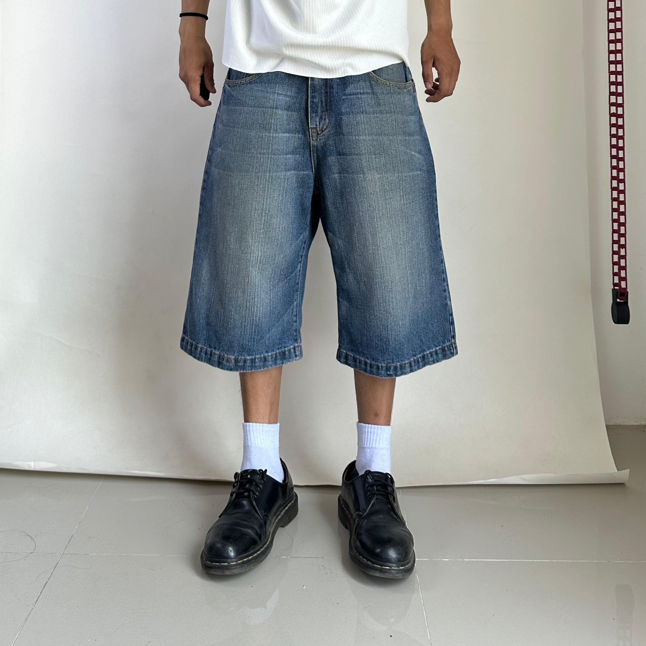 Vintage Y2K Rocawear Baggy Long Jorts (Size 32) - SOLD