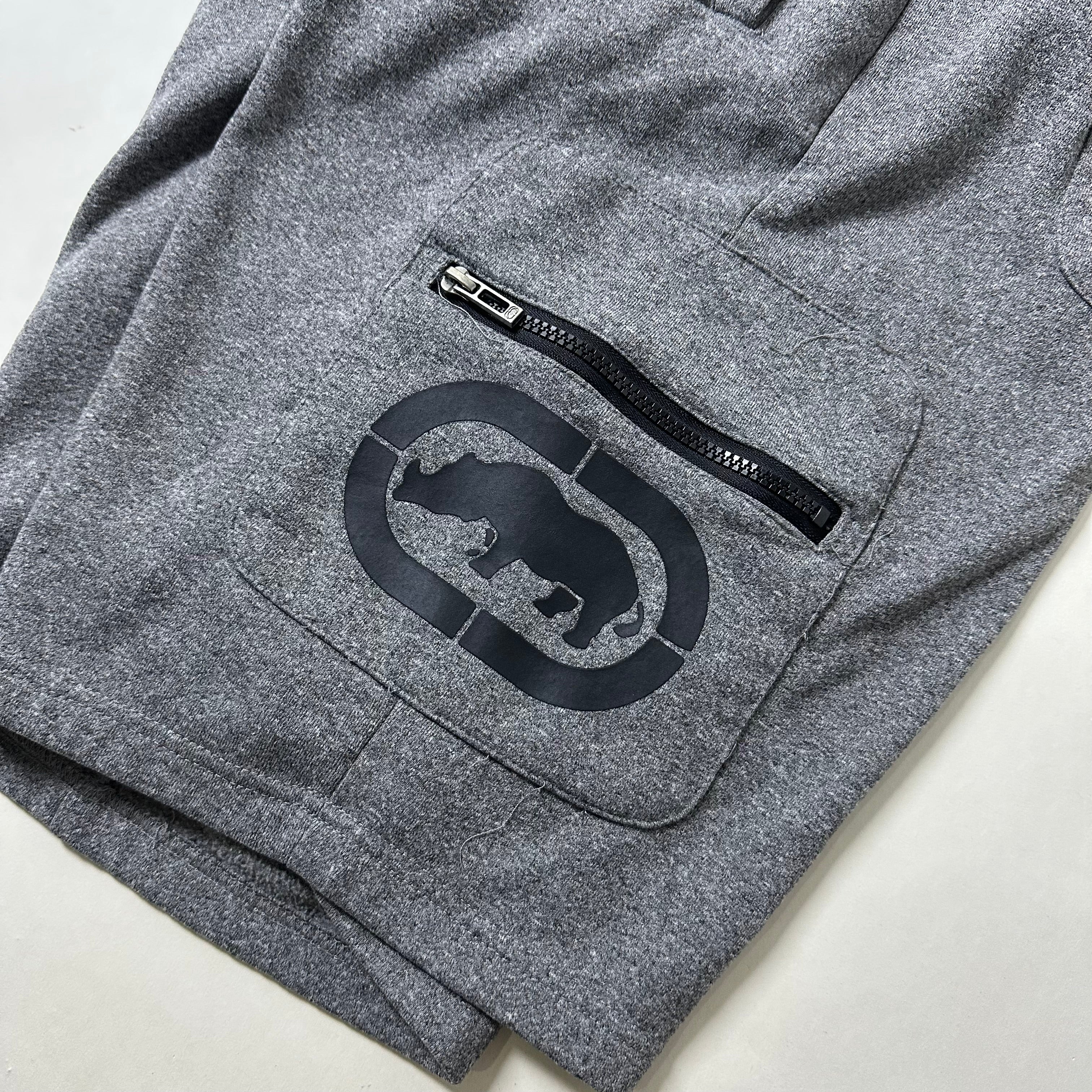 Echo Unlimited Cargo Sweat Shorts in Gray (Size 30-36)