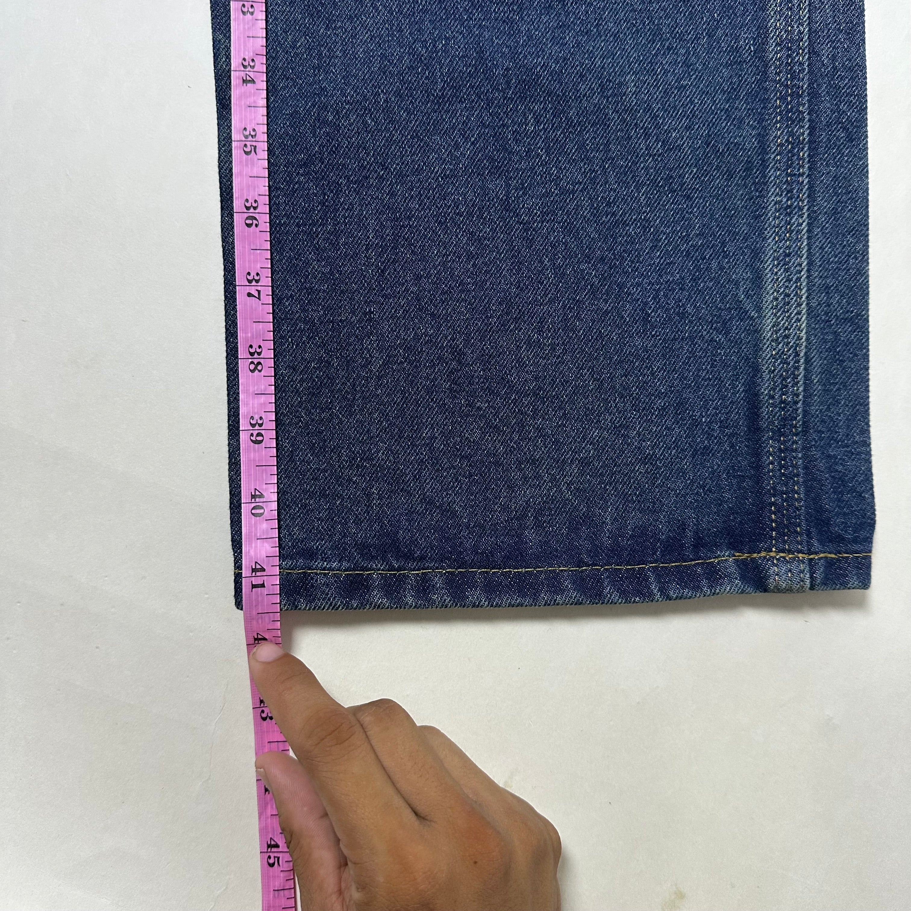 BRAND-NEW Carhartt Straight Traditional Fit Denim Pants (Size 32) — SOLD