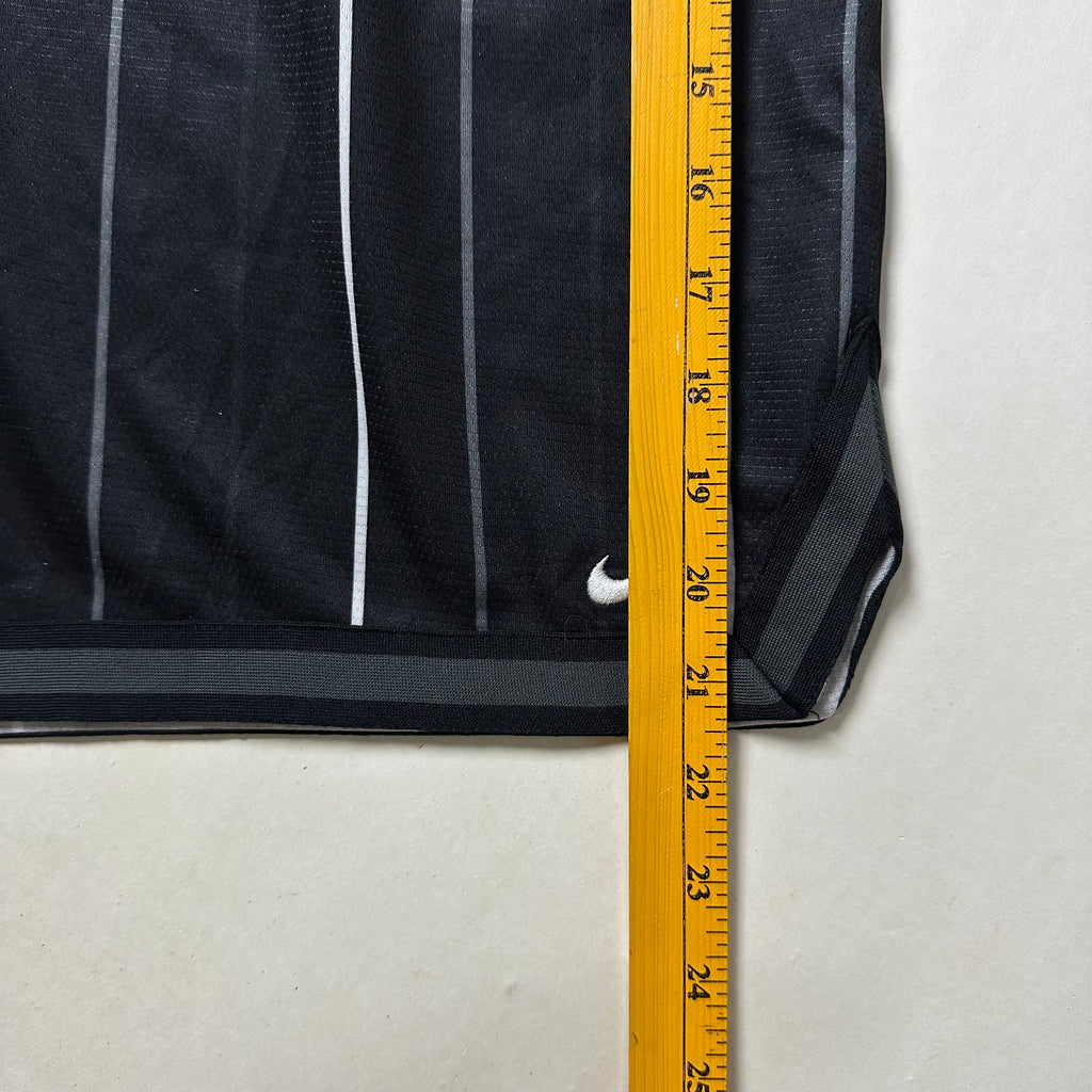 Nike Dri-Fit DNA 10 Basketball Shorts in Black (Size 30-36)