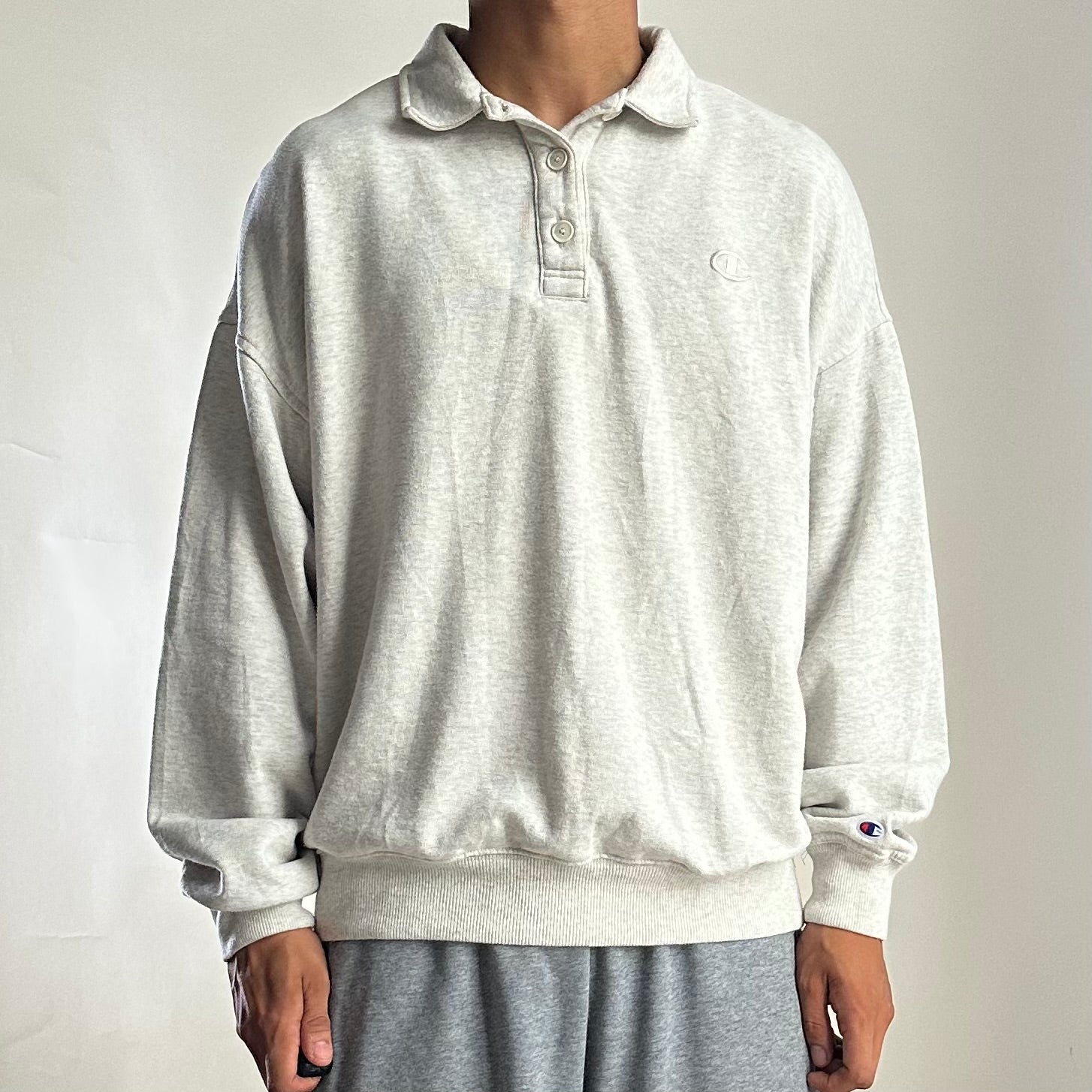Champion Polo Sweatshirt in Light Gray (Size Medium) Boxy Fit