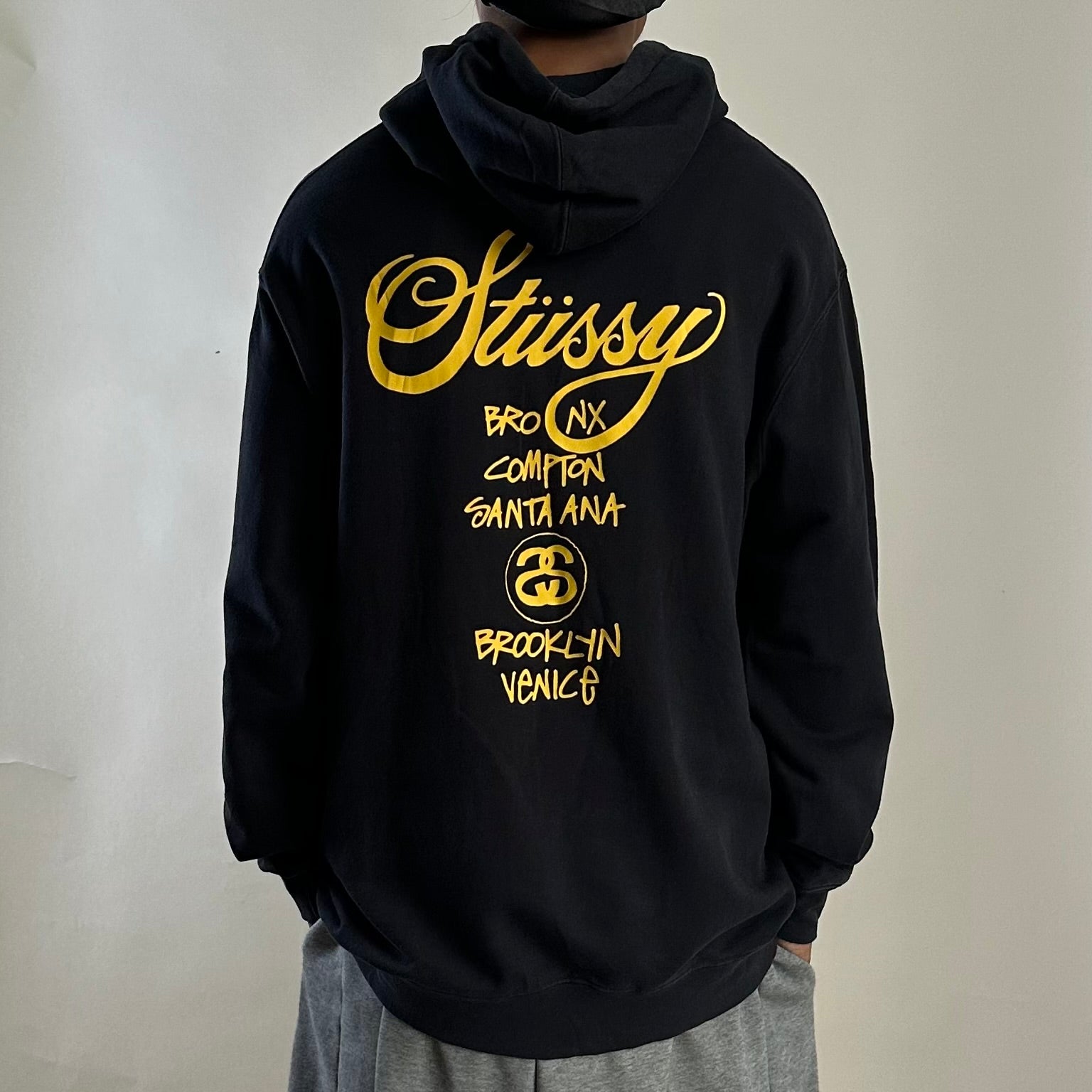 Stussy World Tour Hoodie Jacket in Black Size XL (Best Fit Large)