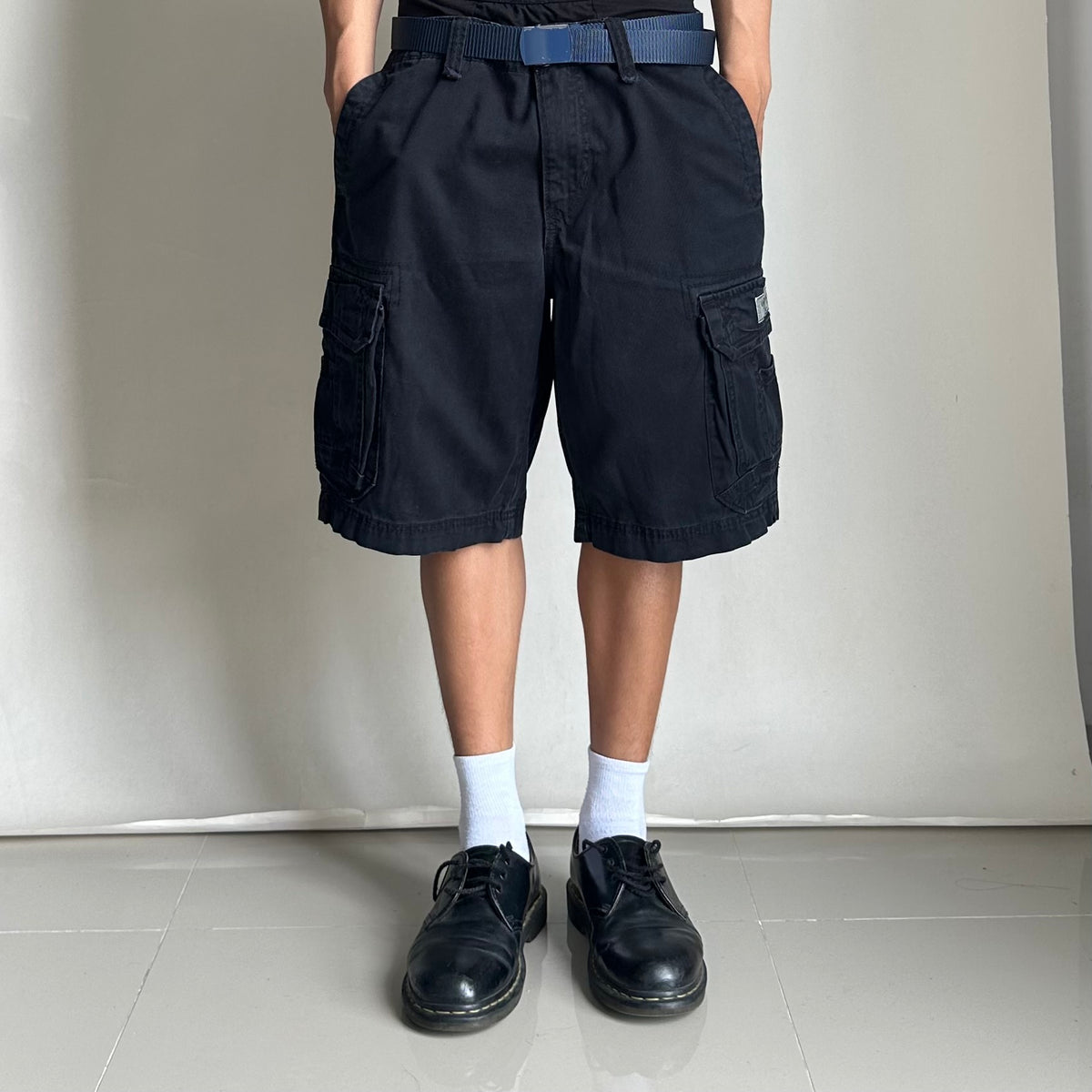 UnionBay Cargo Shorts in Black (Size 32-34) — SOLD