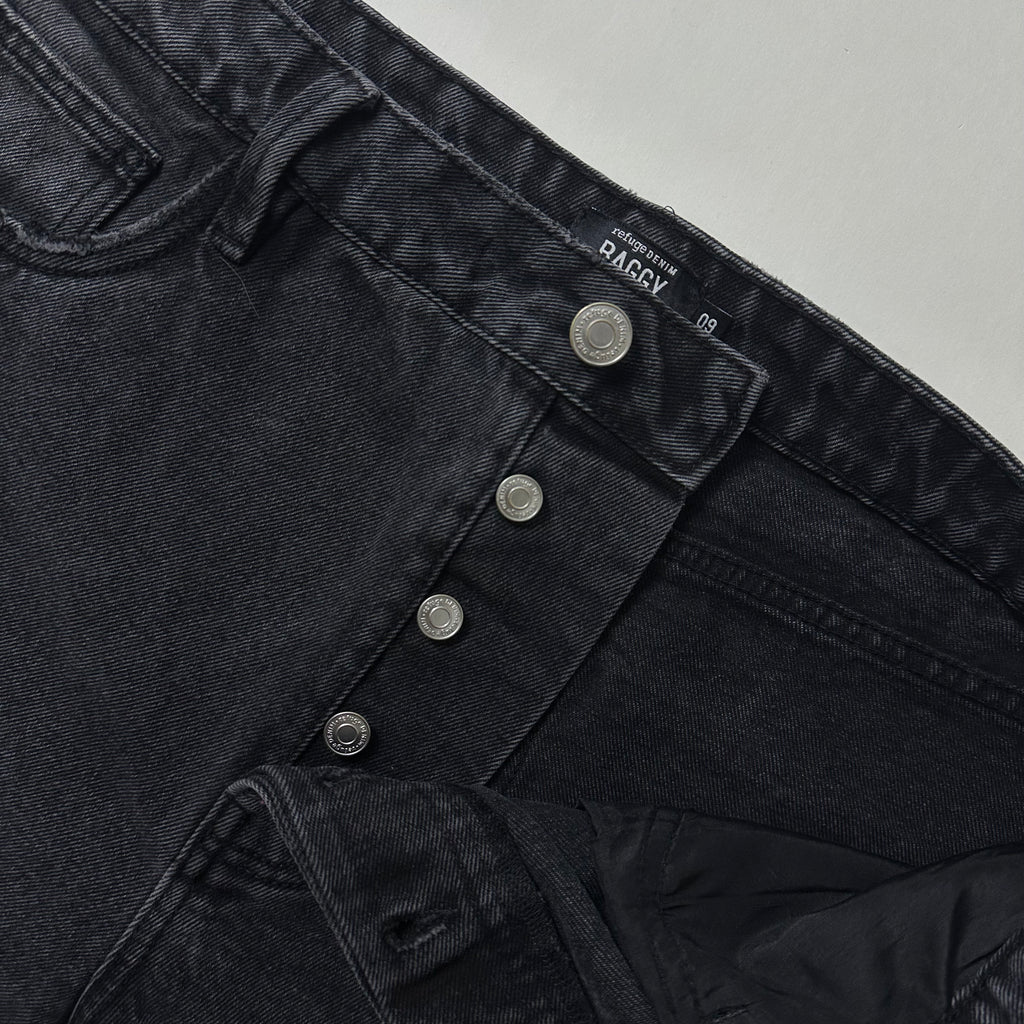 Refuge Denim Baggy Jorts in Washed Black (Size 34-35)