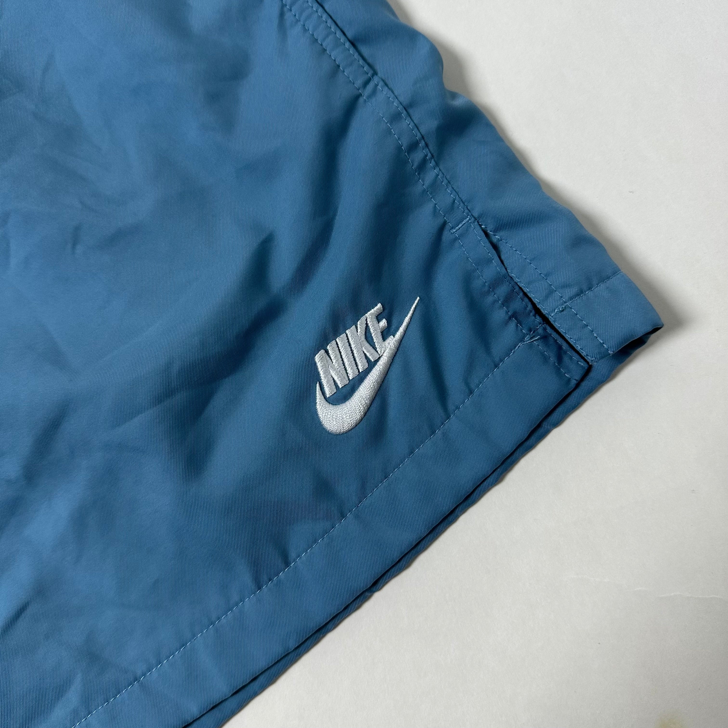 Nike Sportswear Woven Flow Shorts in Cerulean Blue (Size Large 30-36)