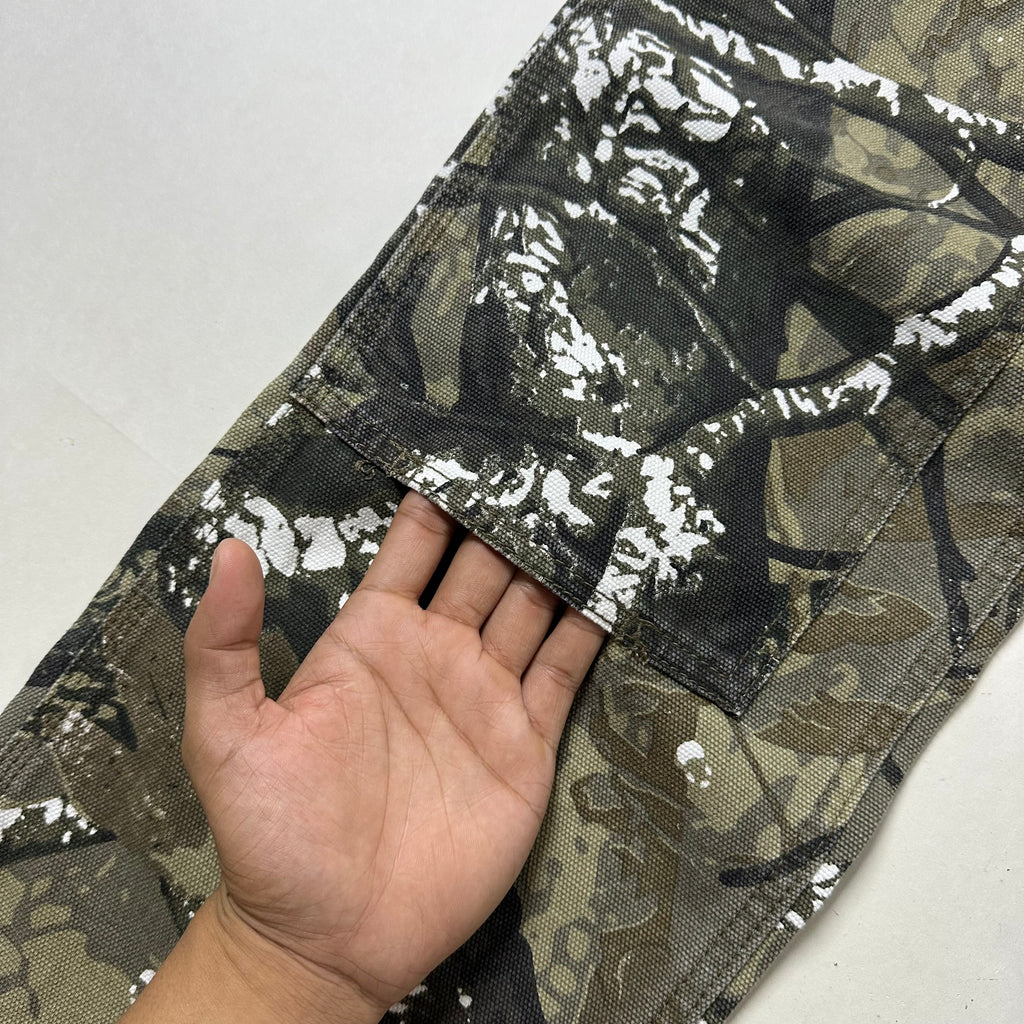 FOREVER 21 Realtree Double Knee Carpenter Pants (Size 34) — SOLD
