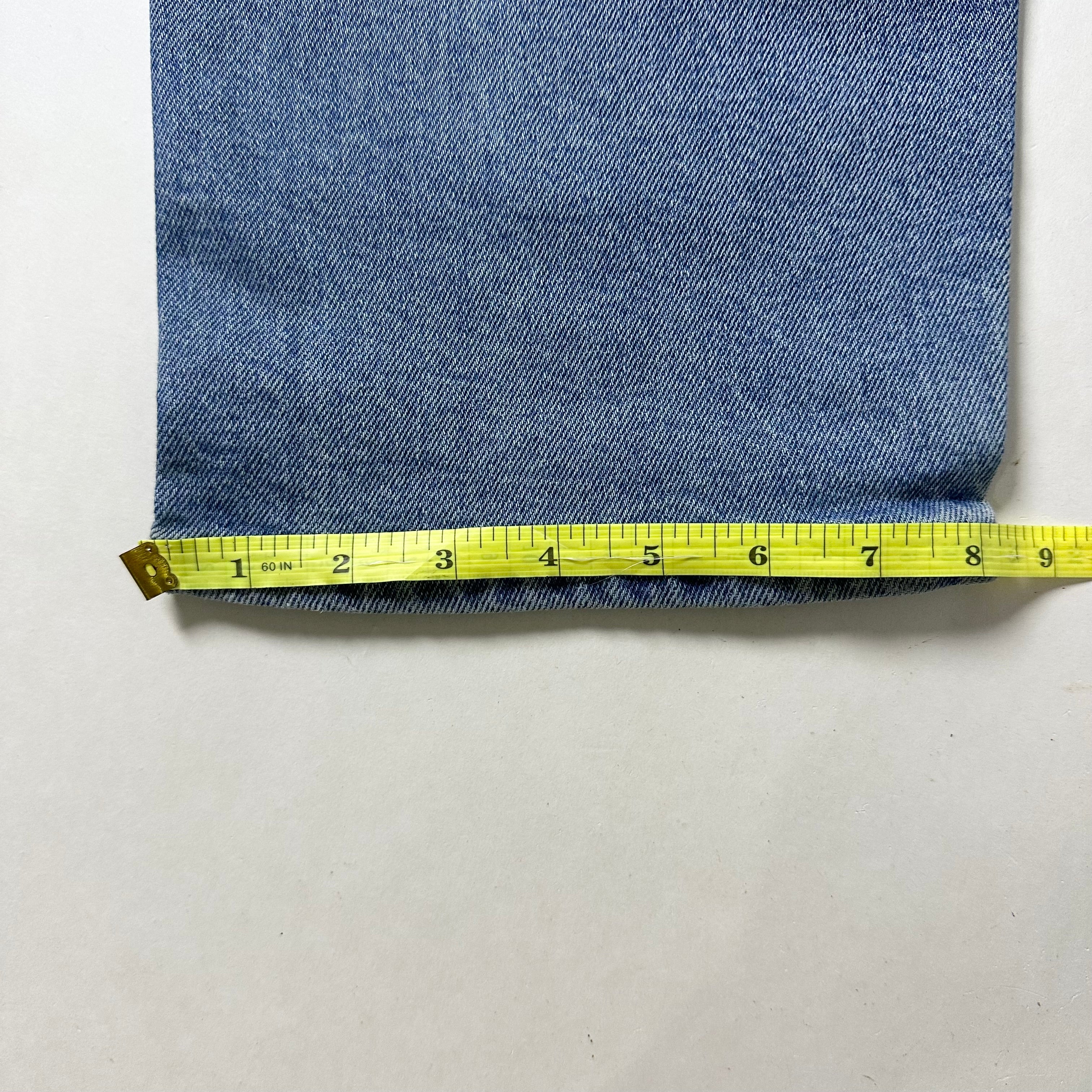Wrangler Five Star Comfort Stretch Relaxed Fit Jeans in Bleached Tint (Size 32)