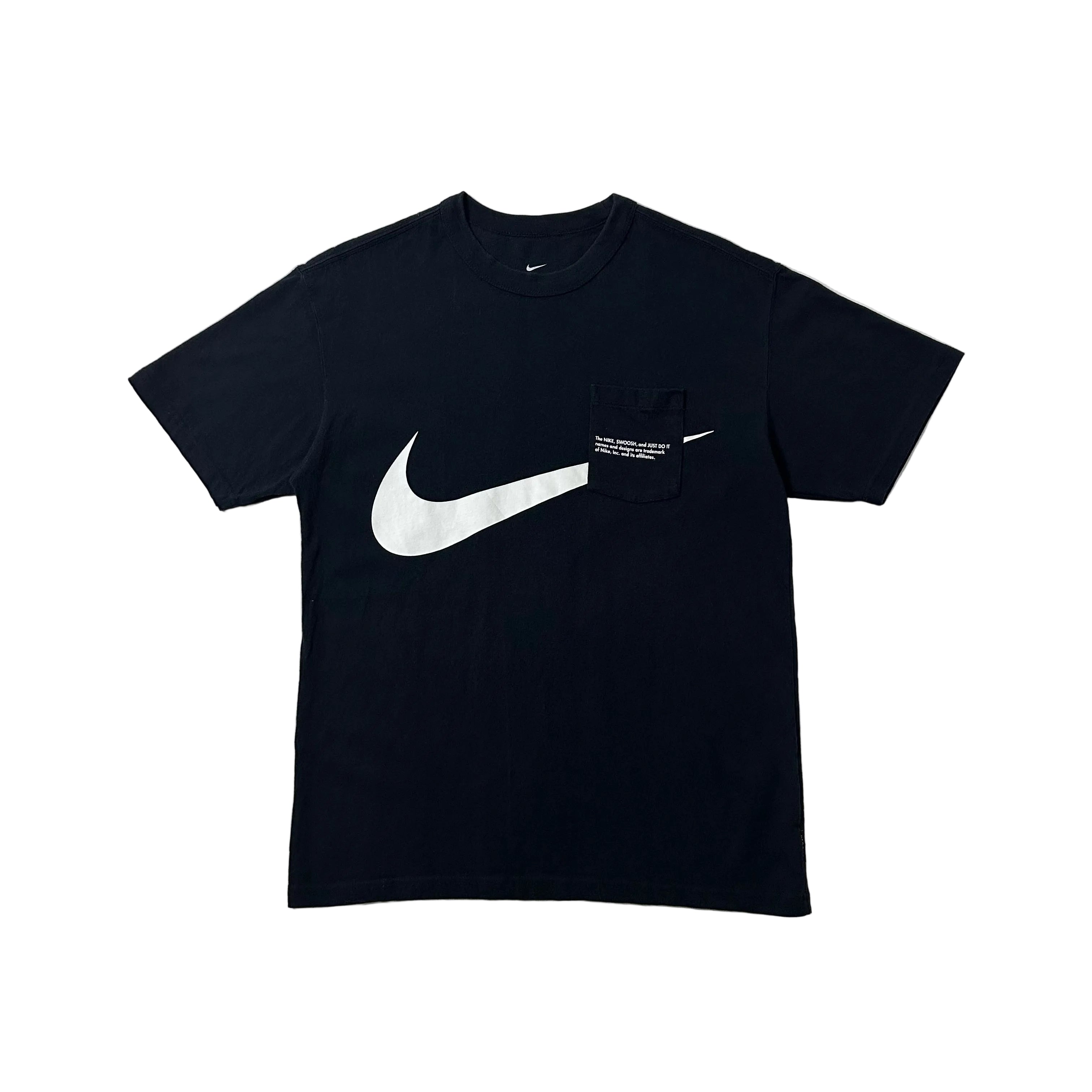 NIKE Big Swoosh Loose Fit Pocket T-shirt in Black (Size Large)