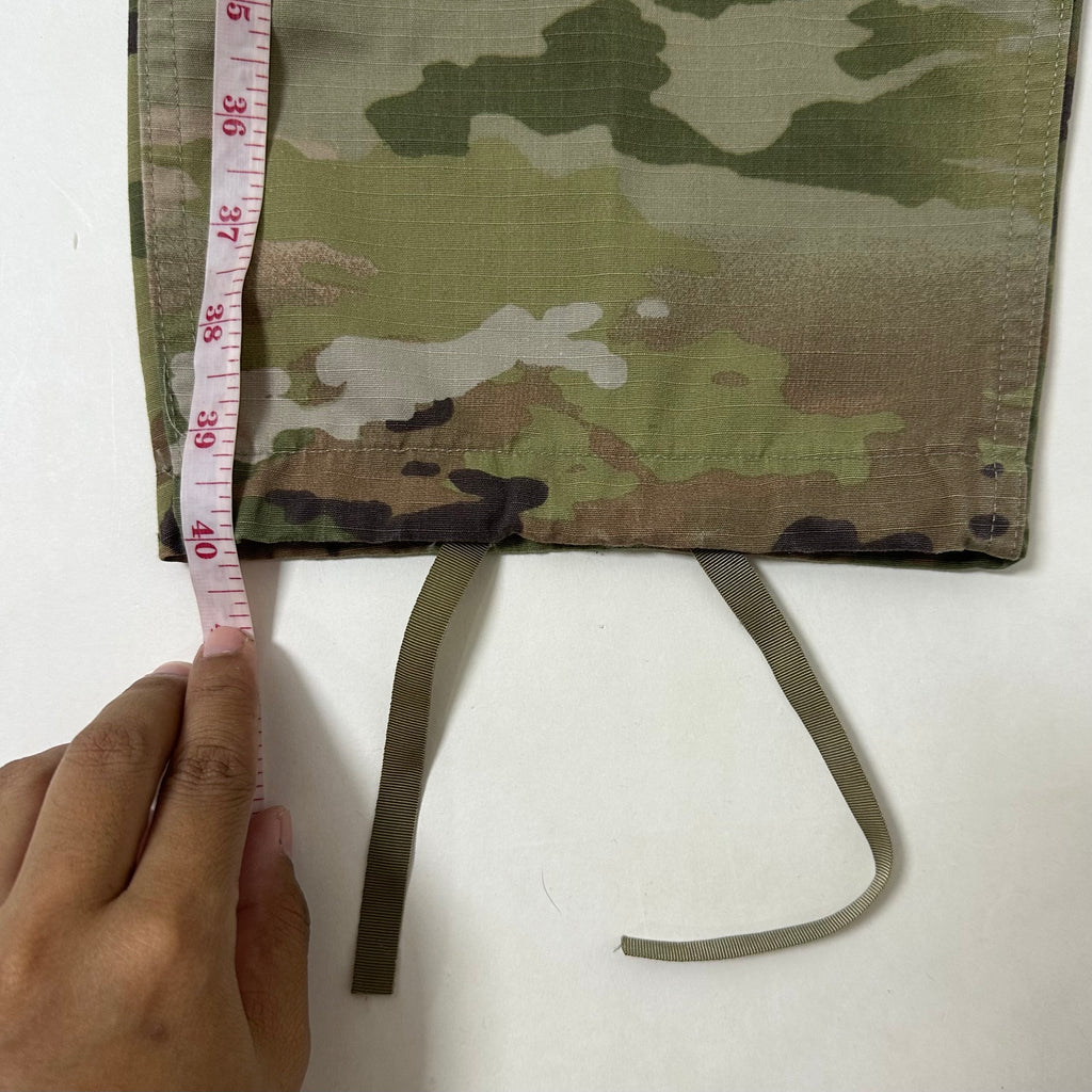 U.S. Army Combat Cargo Pants in a Multicam or Scorpion OCP camouflage pattern Size Small (27-31)