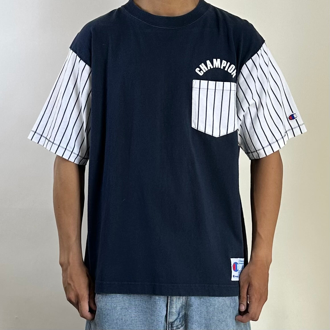 Champion T-shirt with Contrasting Pinstripe Sleeves Navy Blue Size Medium (Fits Large)