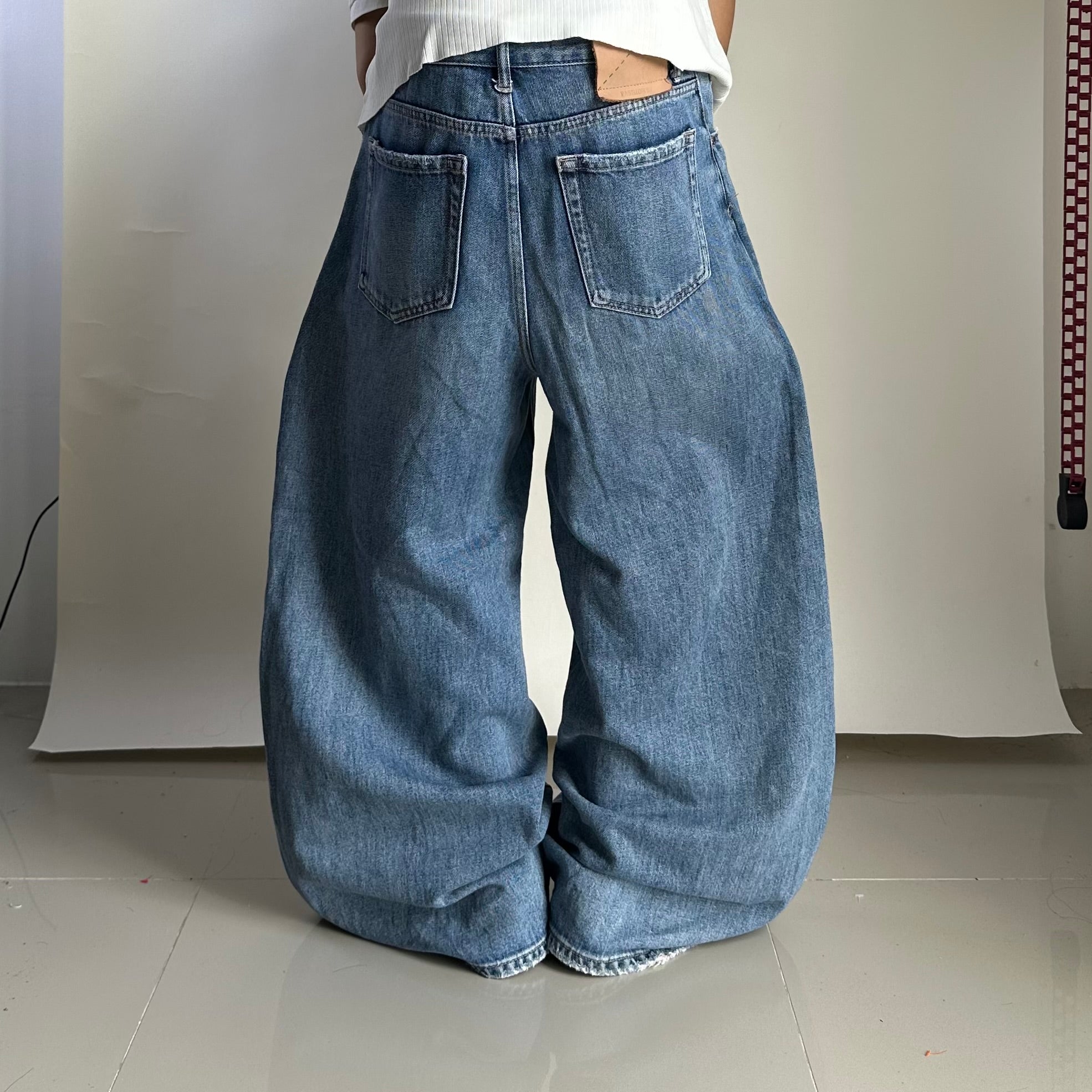 SALT BY JEANS Baggy Pants in Denim (Size 32-33)