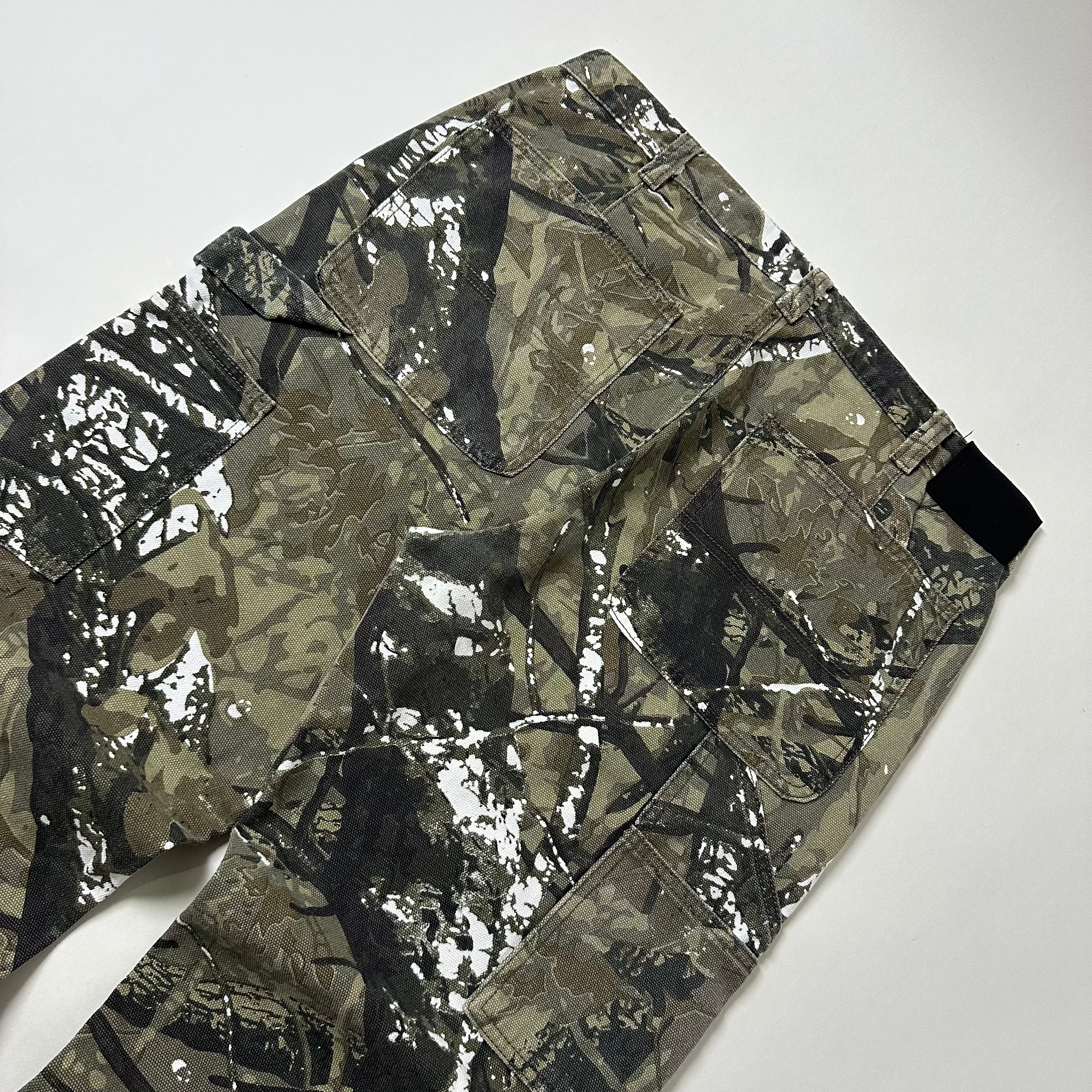 FOREVER 21 Realtree Double Knee Carpenter Pants (Size 34) — SOLD