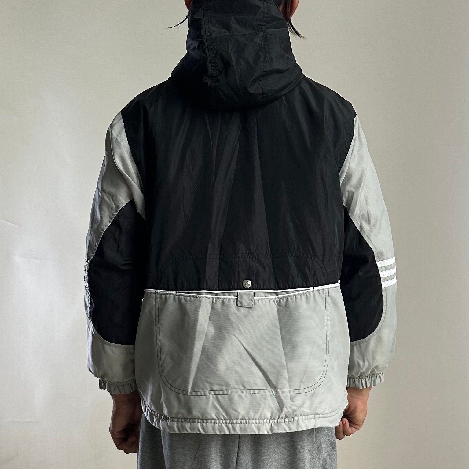 Vintage Adidas Windbreaker Jacket in Two-toned (Size Large) Boxy Fit
