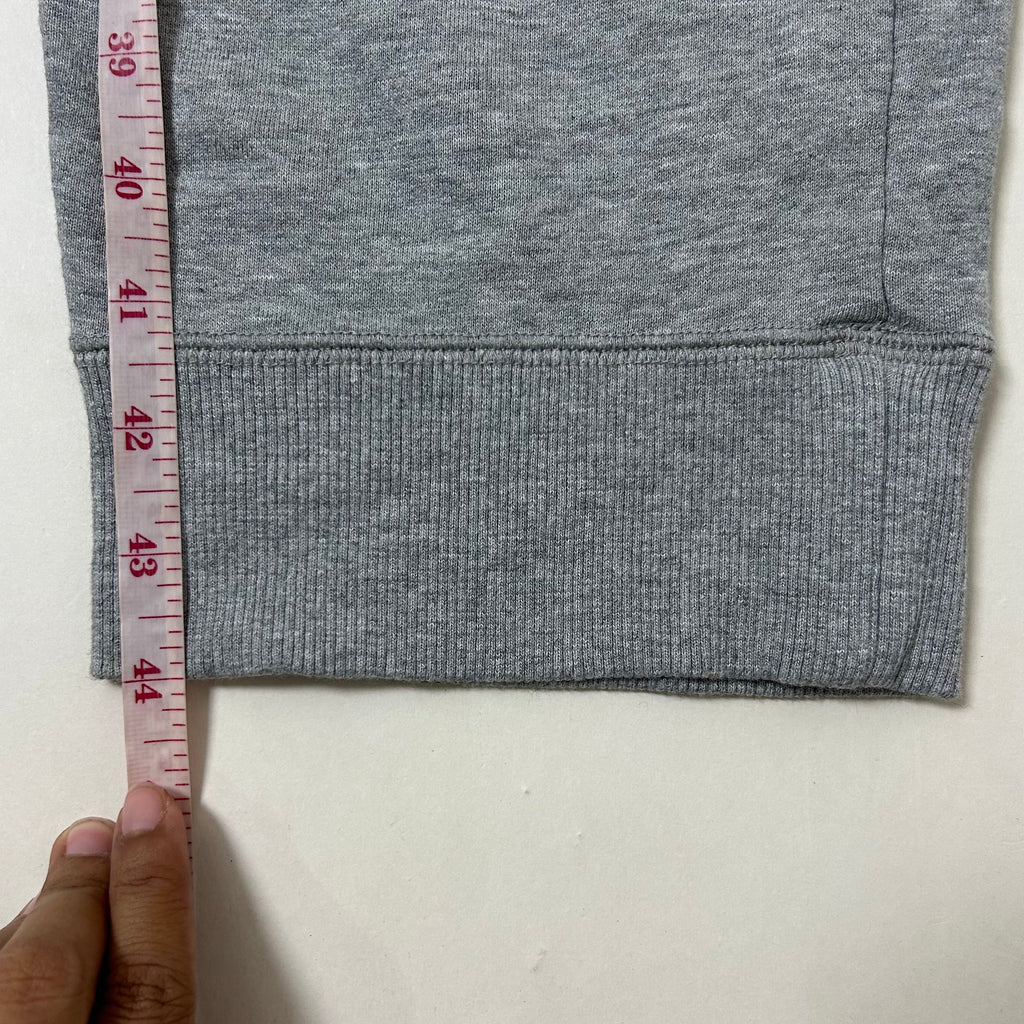 Nike Club Fleece Embroidered Swoosh Sweatpants in Gray Heather (Size 32-36)