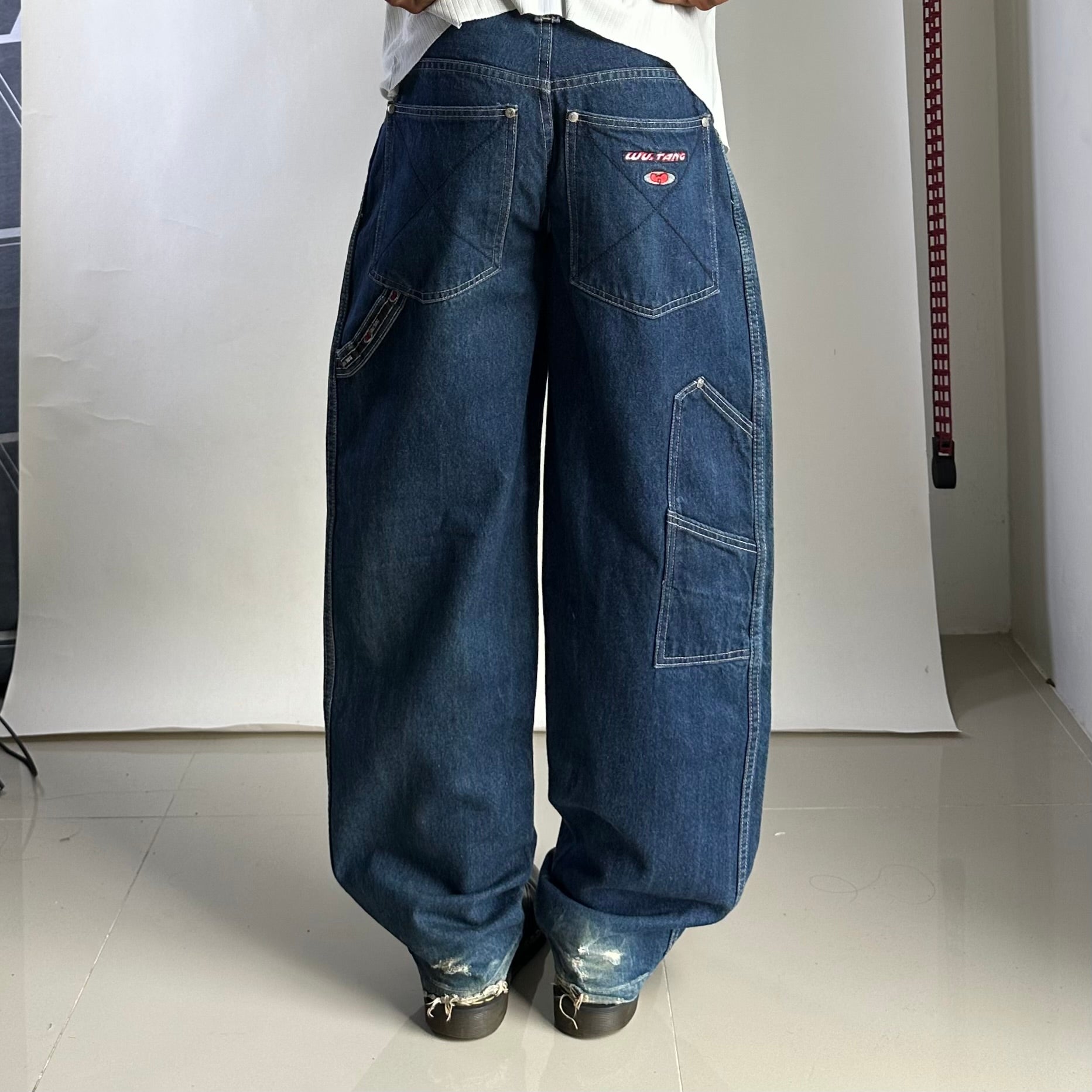 Wu-Tang Clan Carpenter Pants in Dark Blue Jeans (Size 28)